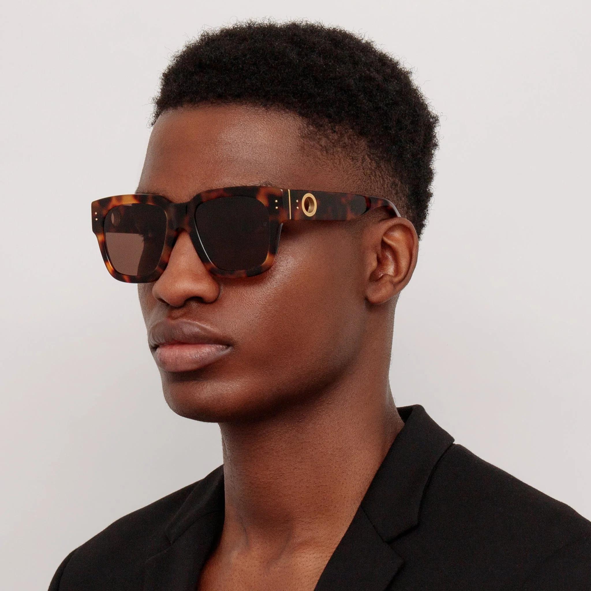 Amber Sunglasses in Tortoiseshell - Image 4