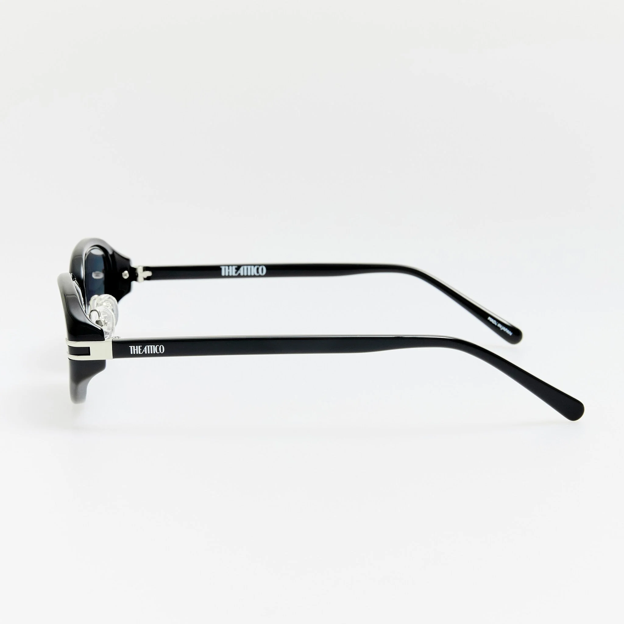 Ambra Oval Sunglasses in Black and Grey - Image 3