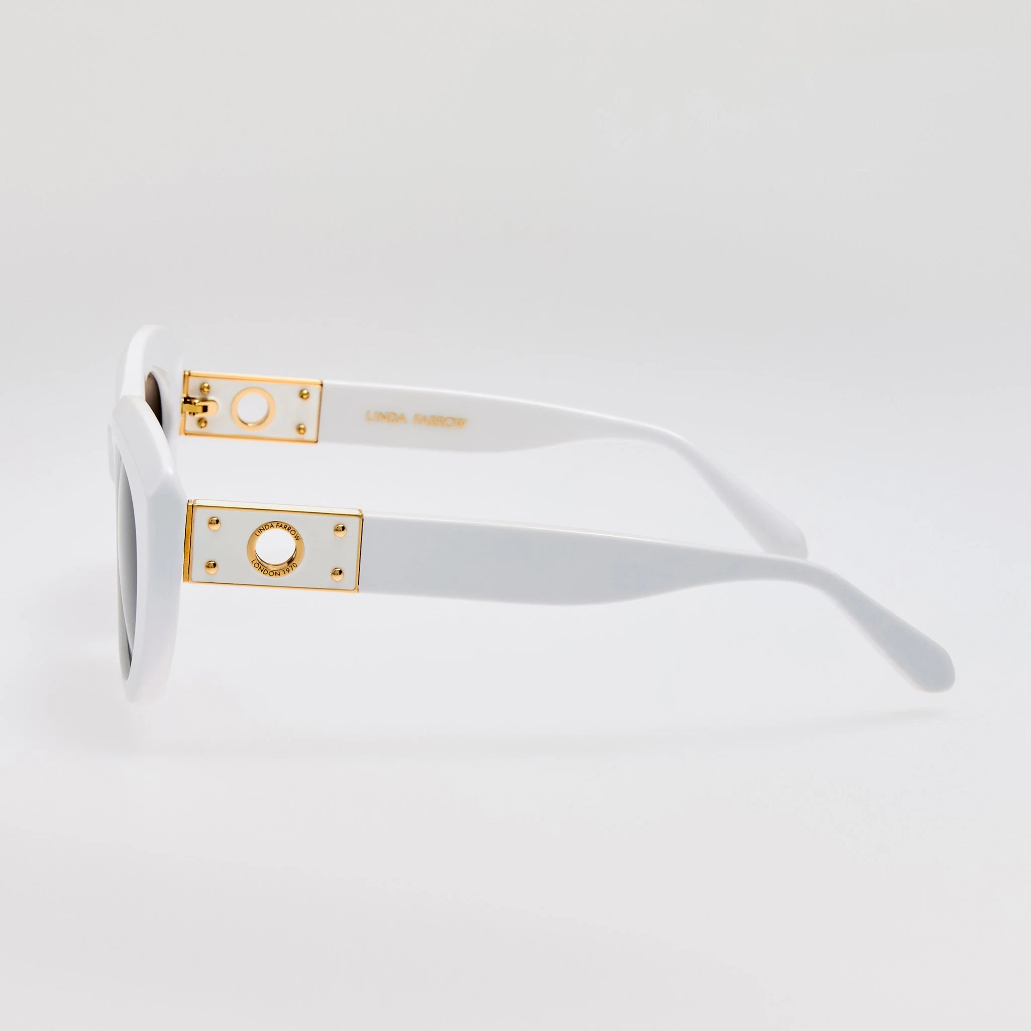 Anna Sunglasses in White - Image 5