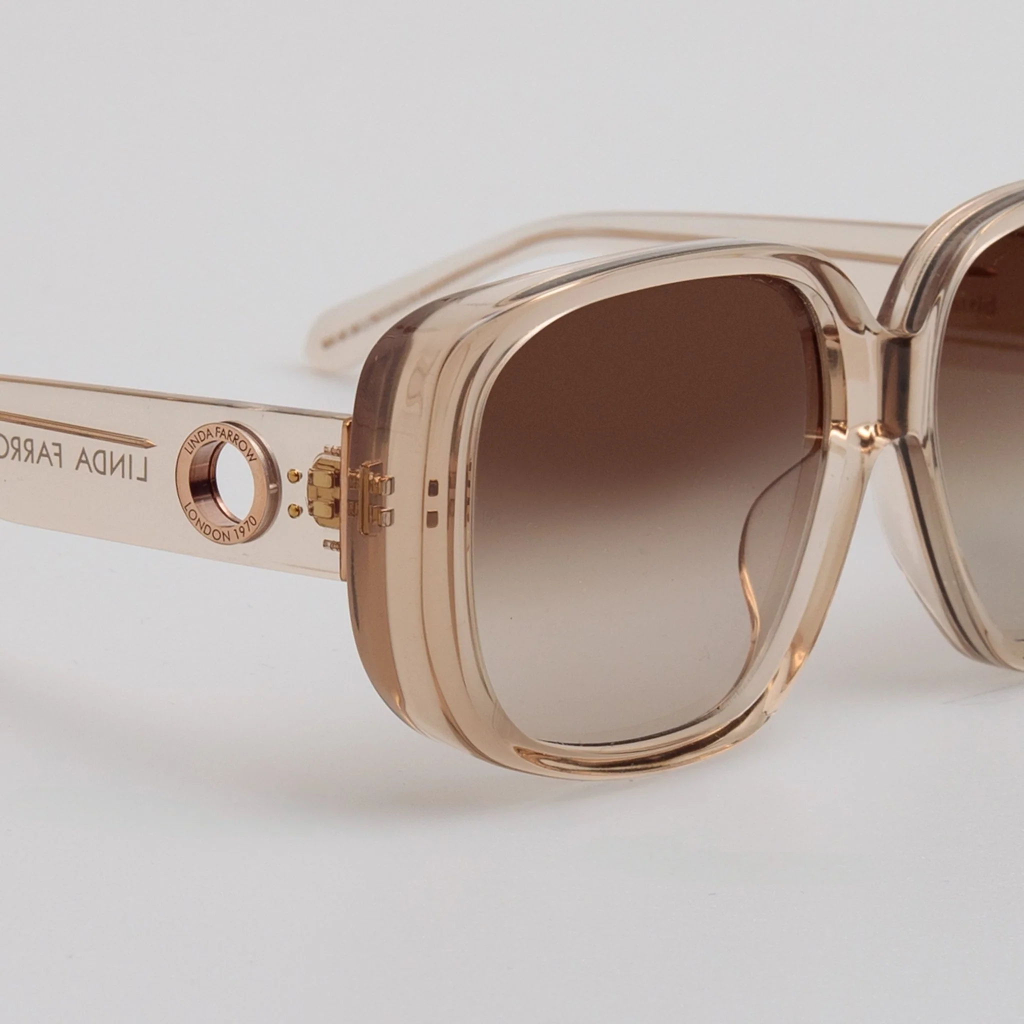 Astrid Oversized Sunglasses in Ash - Image 4