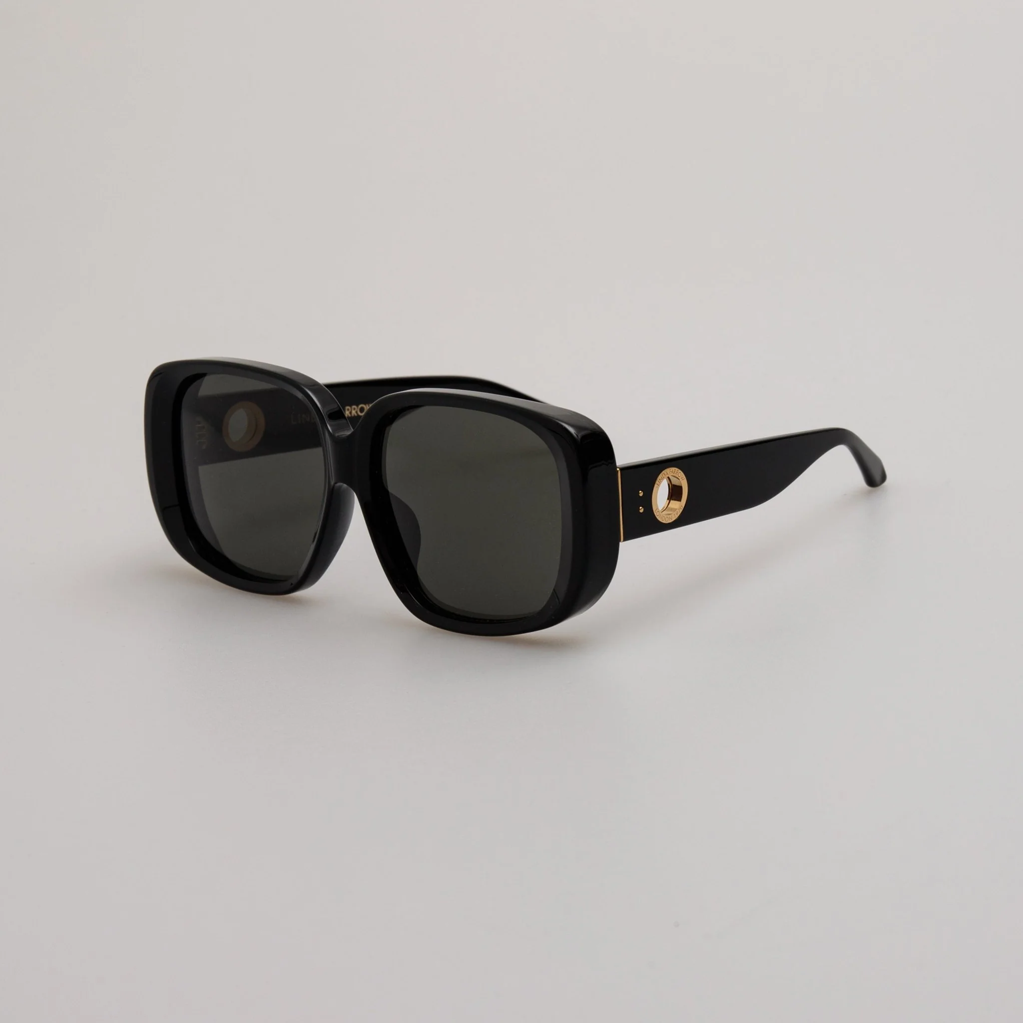 Astrid Oversized Sunglasses in Black - Image 2