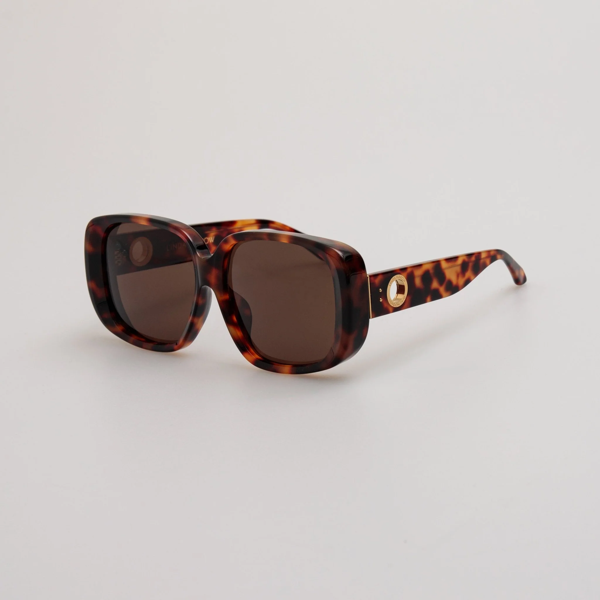 Astrid Oversized Sunglasses in Tortoiseshell - Image 2