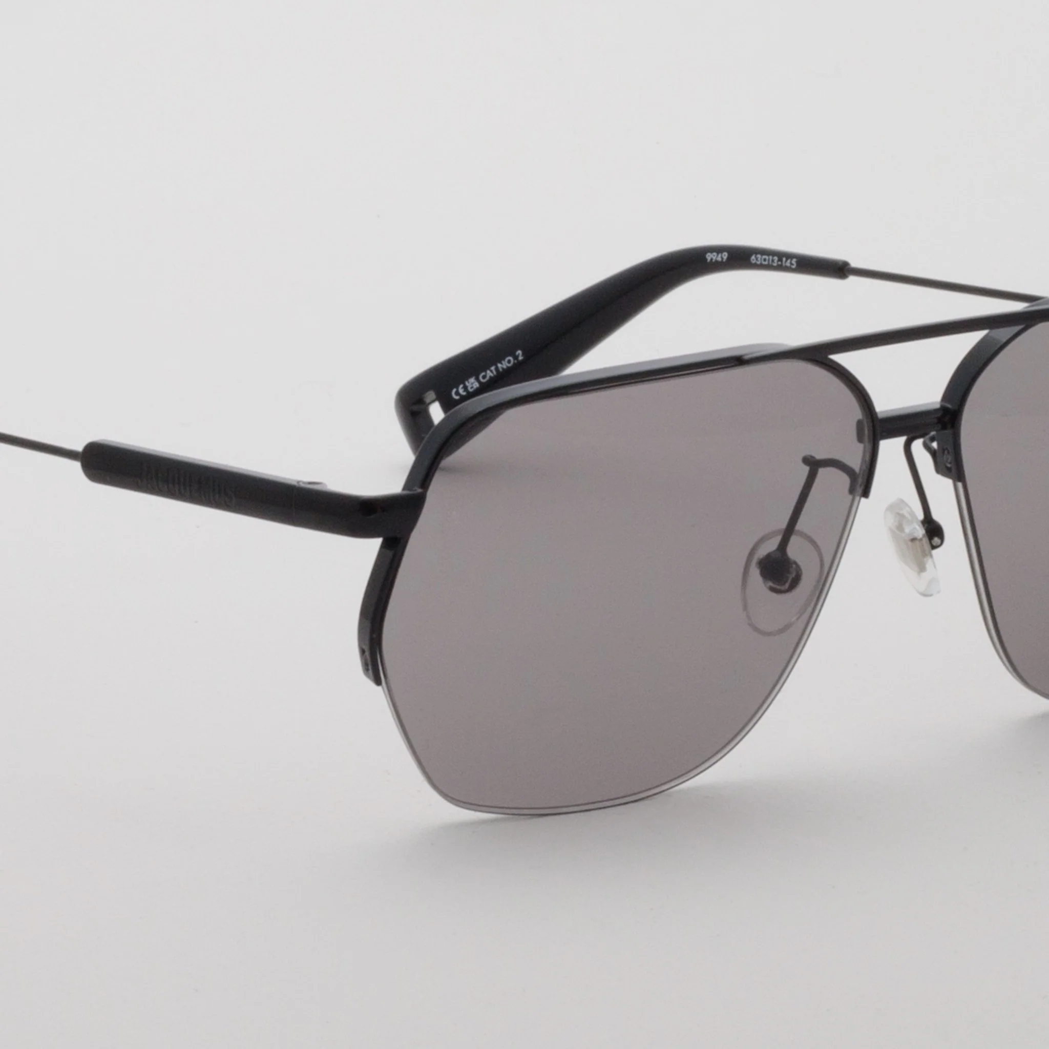 Aviador Sunglasses in Black - Image 4