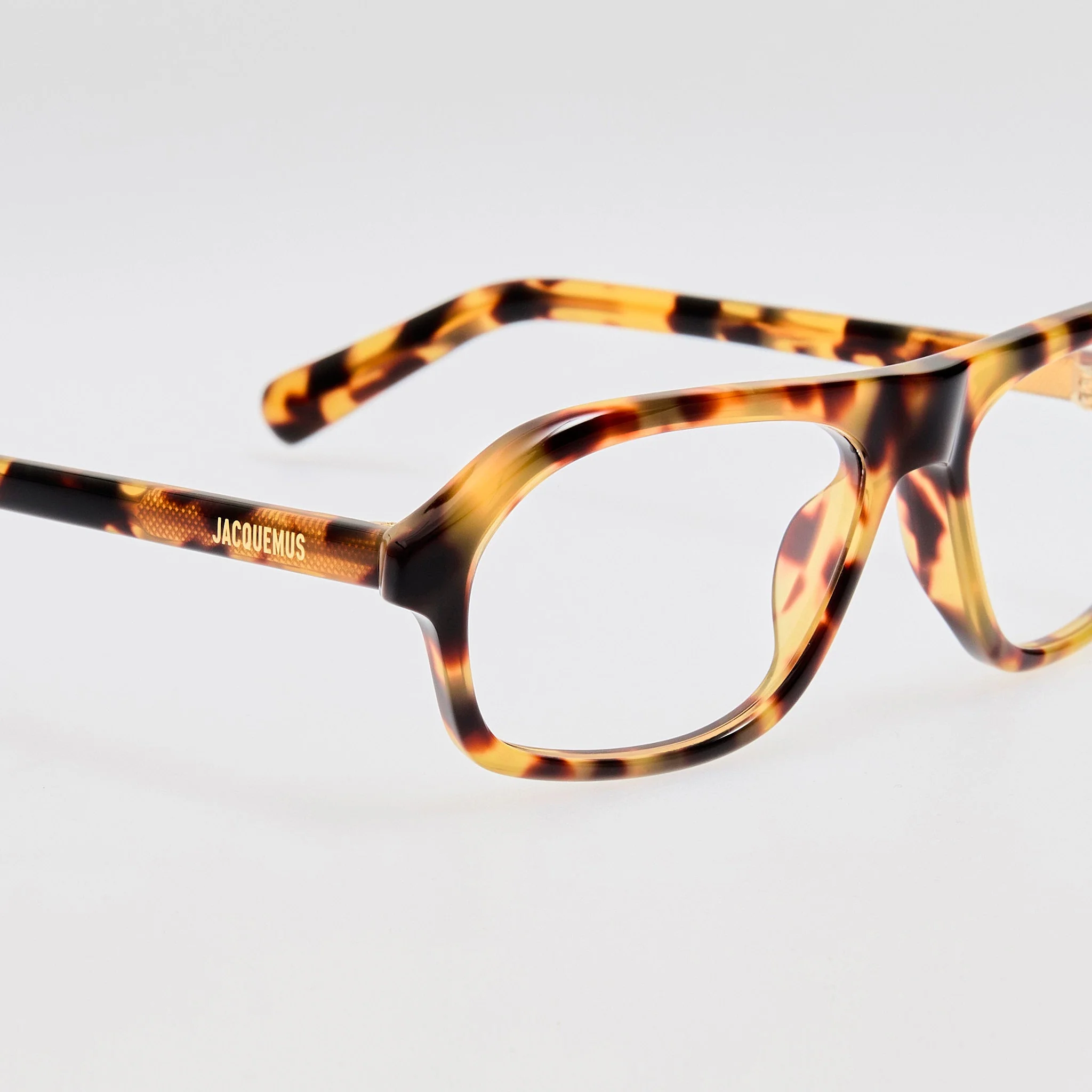 Becane Optical in Dark Tortoiseshell - Image 5