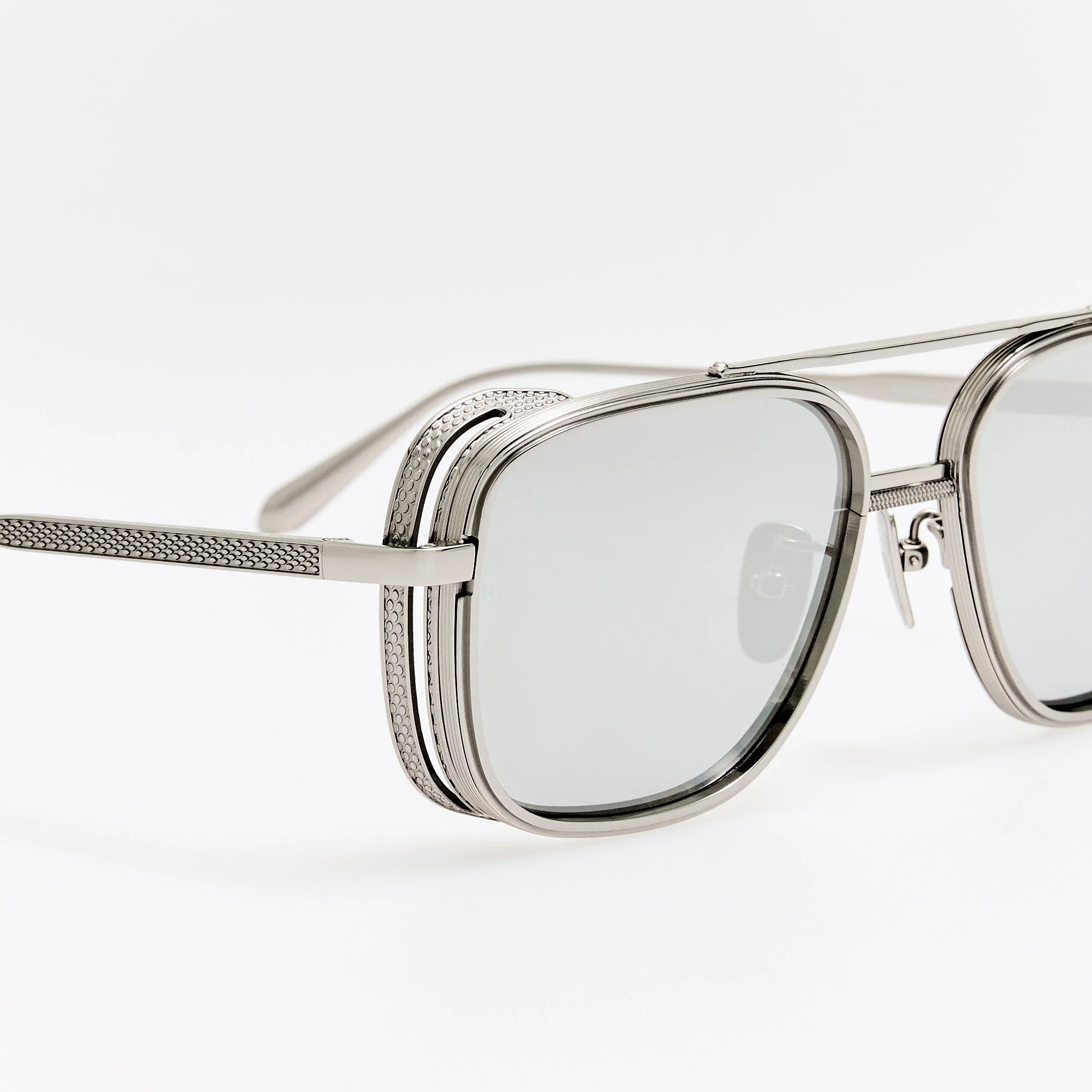 Boyd Explorer Sunglasses in 22K White Gold and Platinum - Image 12