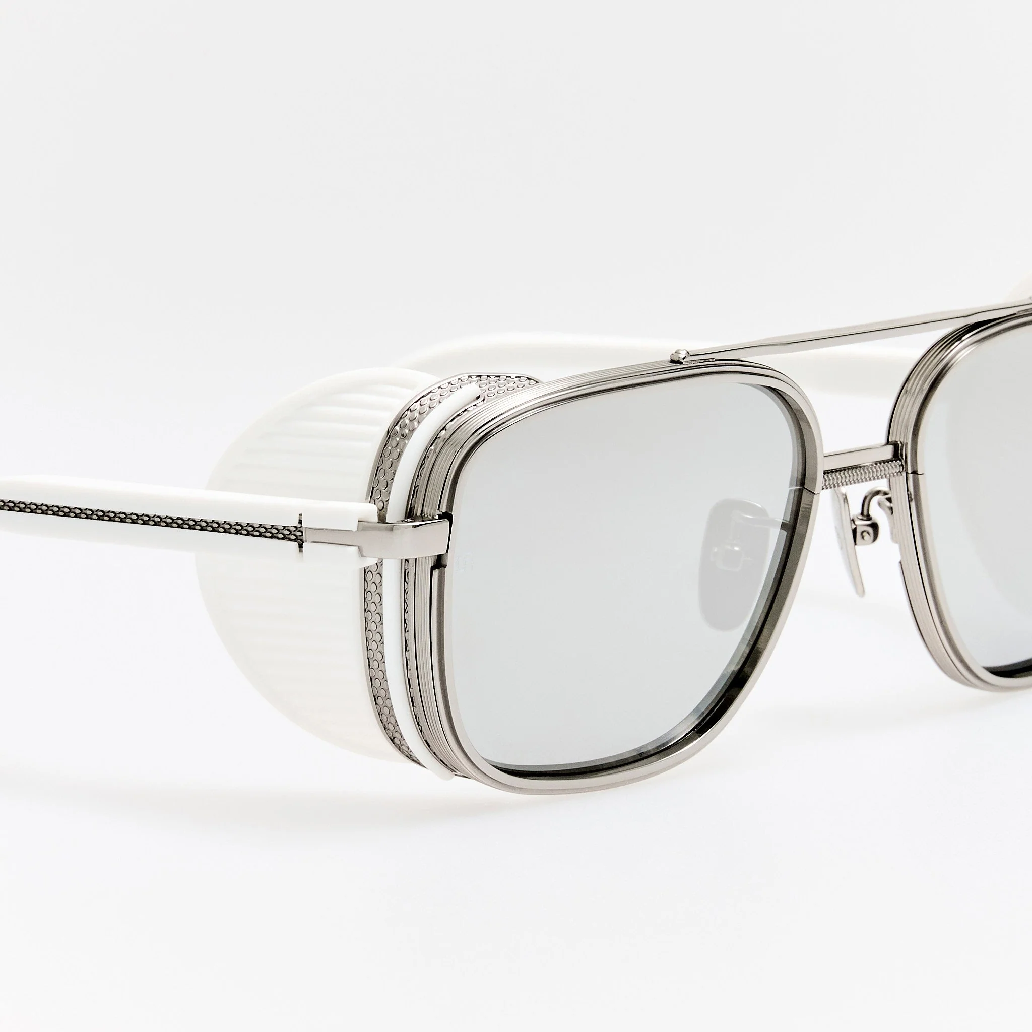 Boyd Explorer Sunglasses in 22K White Gold and Platinum - Image 5
