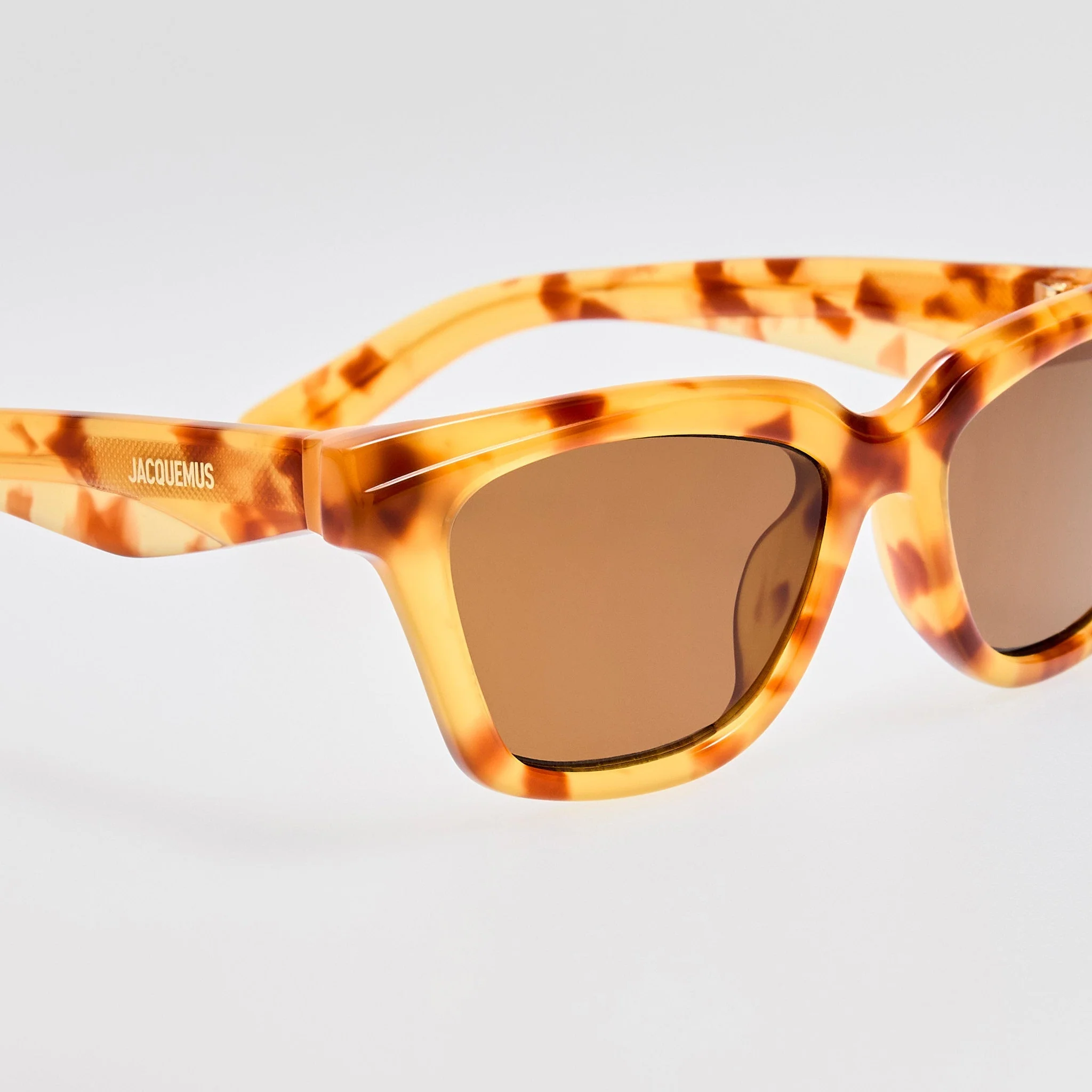 Carre Sunglasses in Beige Tortoiseshell - Image 5