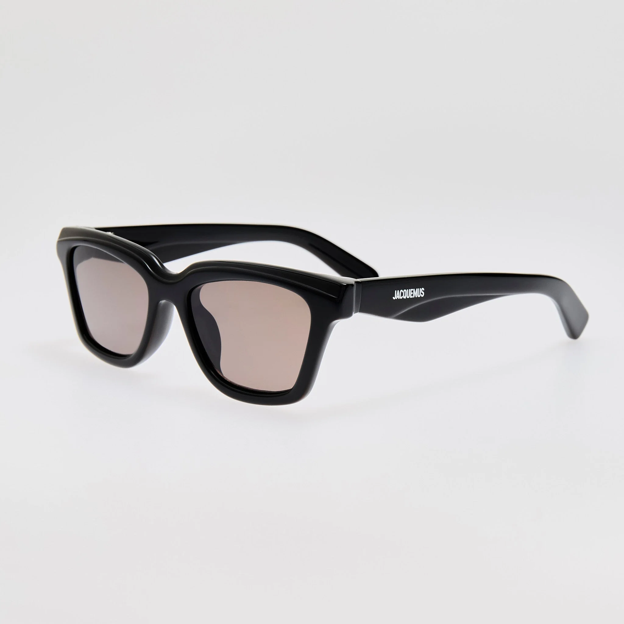 Carre Sunglasses in Black - Image 2