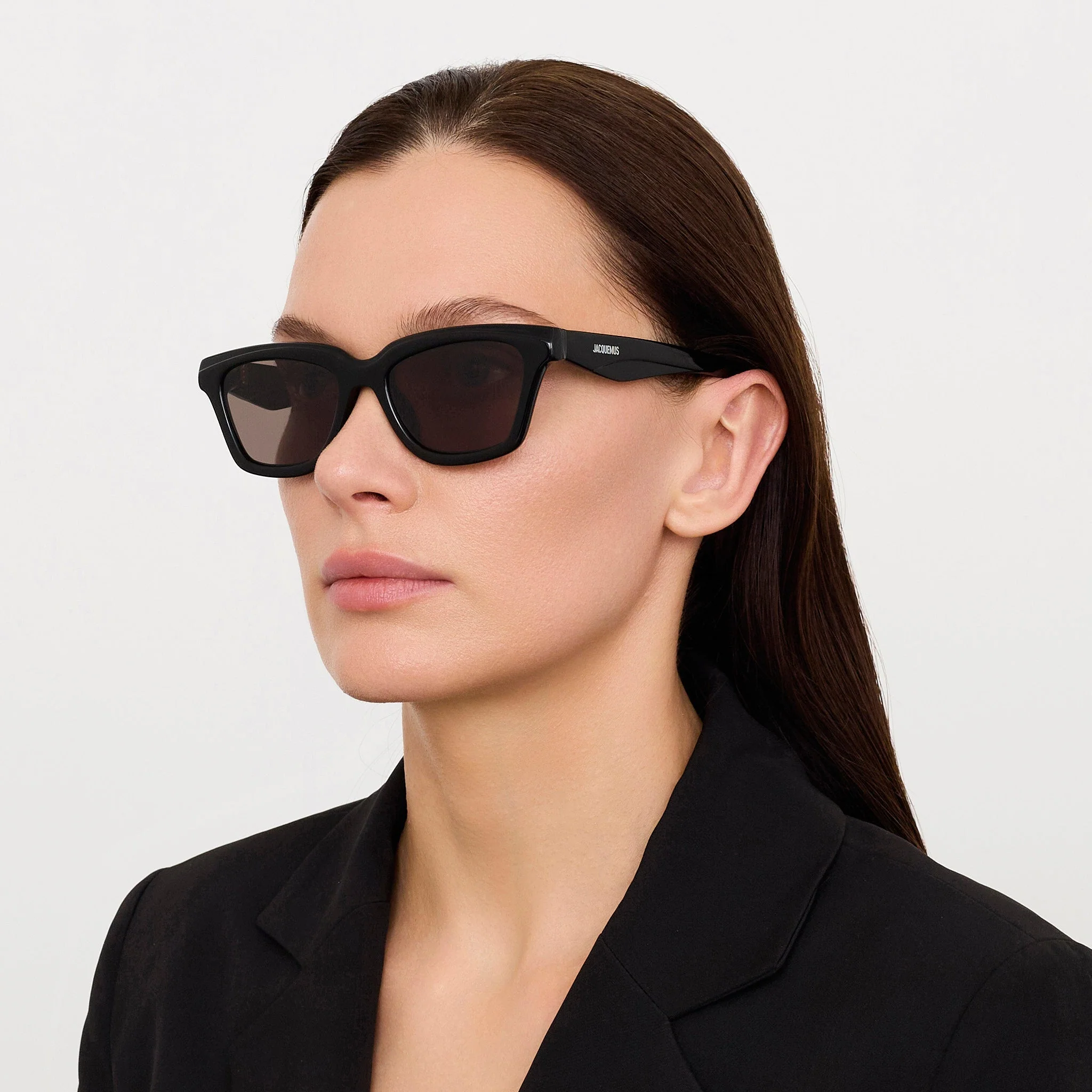 Carre Sunglasses in Black - Image 3