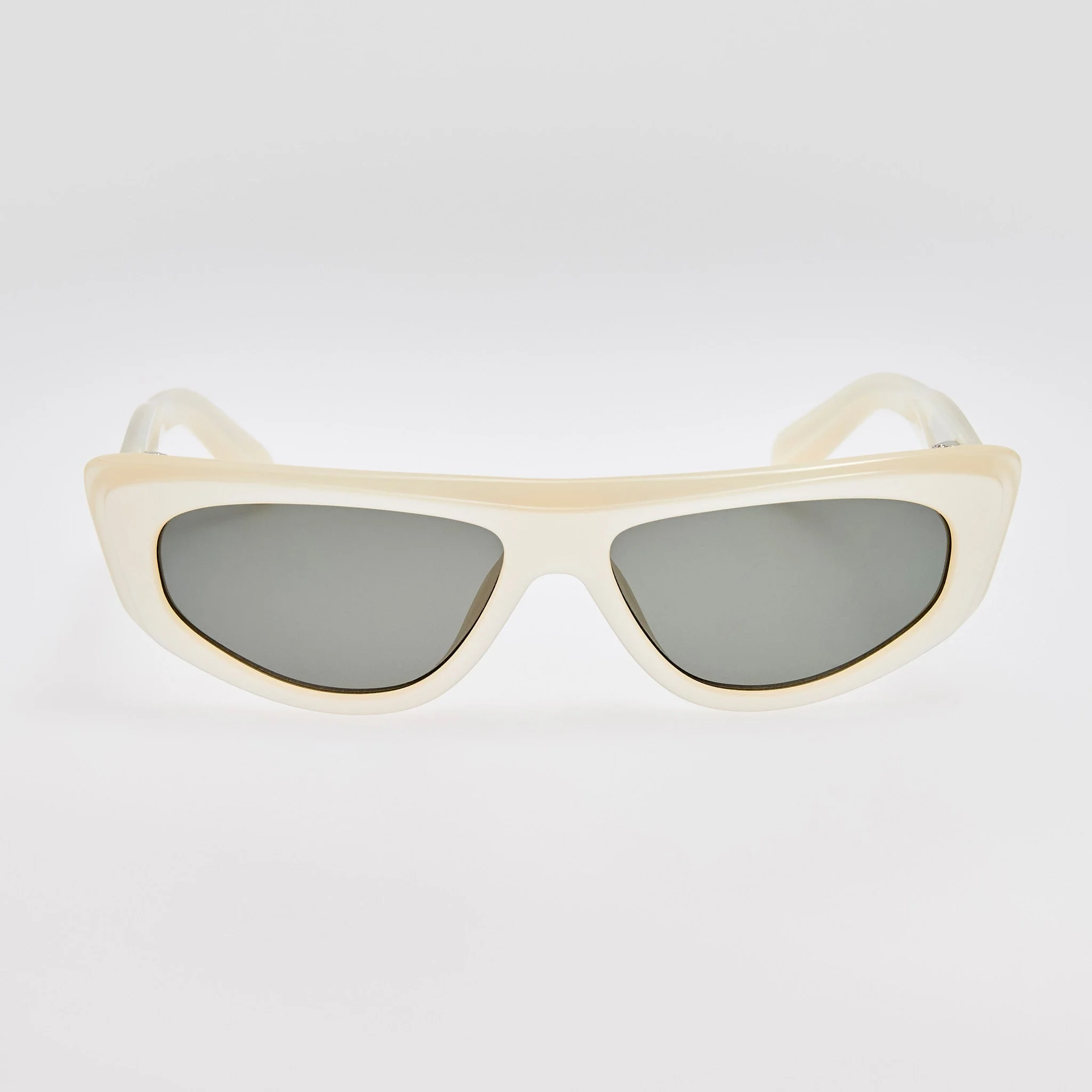 Casco Sunglasses in Metallic Pearl