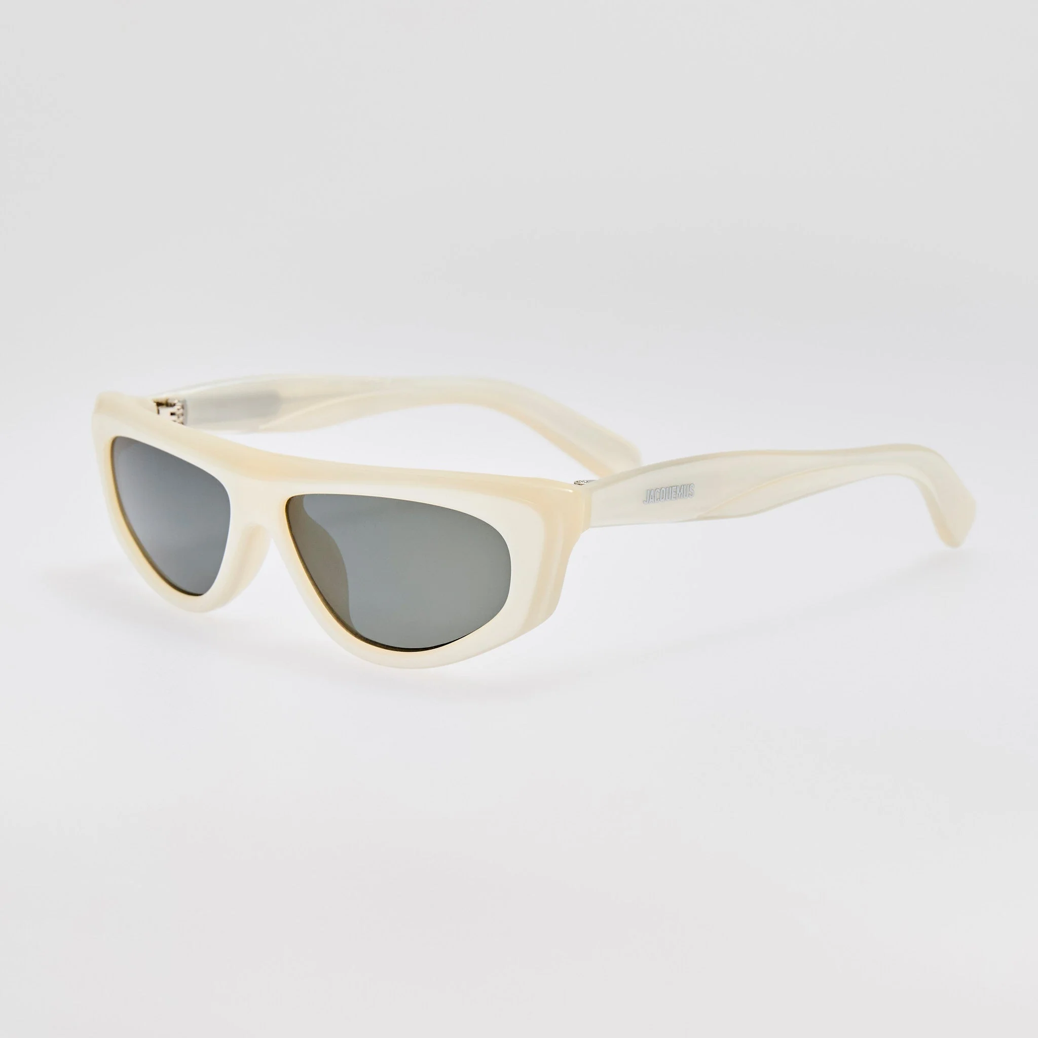 Casco Sunglasses in Metallic Pearl - Image 2