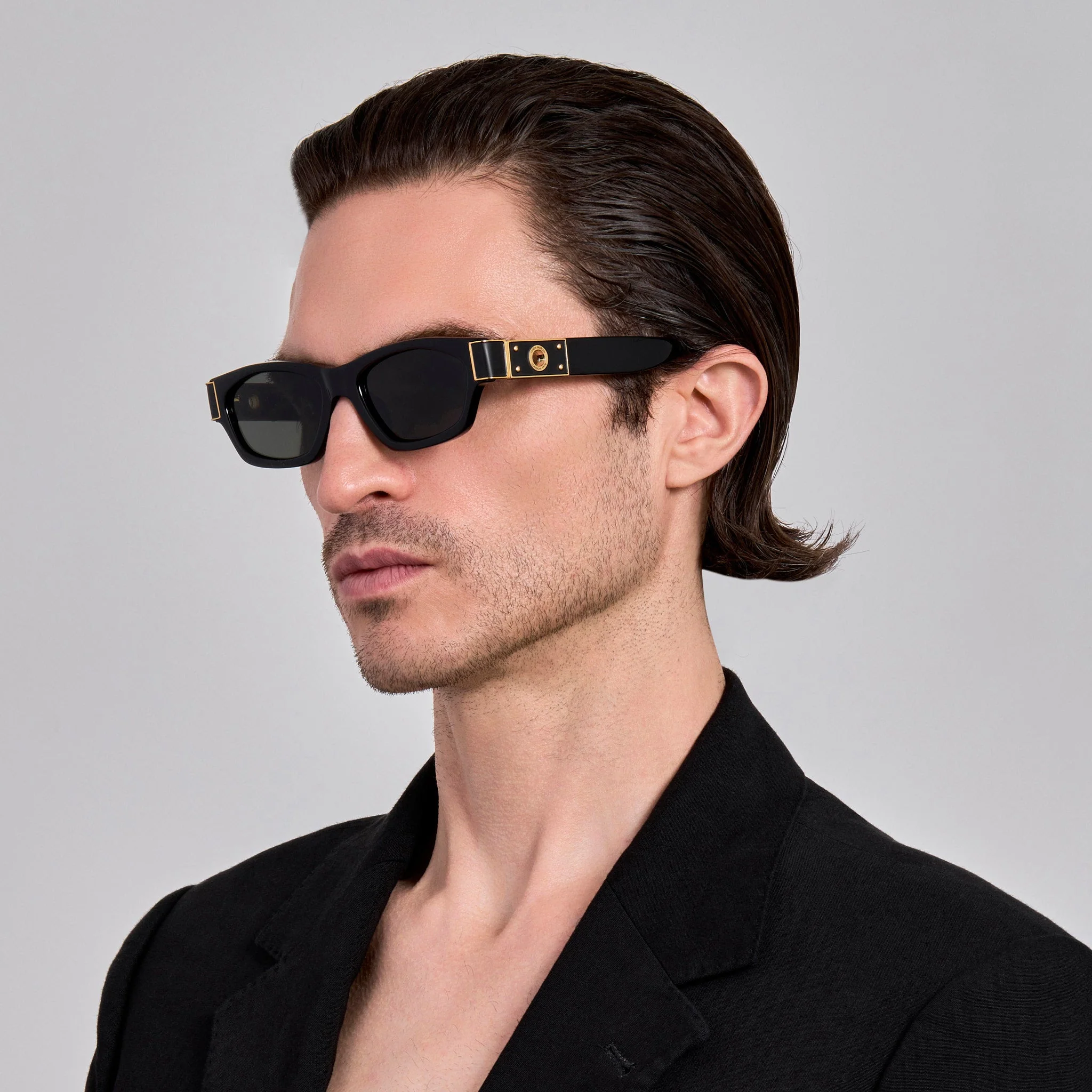 Clara Sunglasses in Black - Image 4