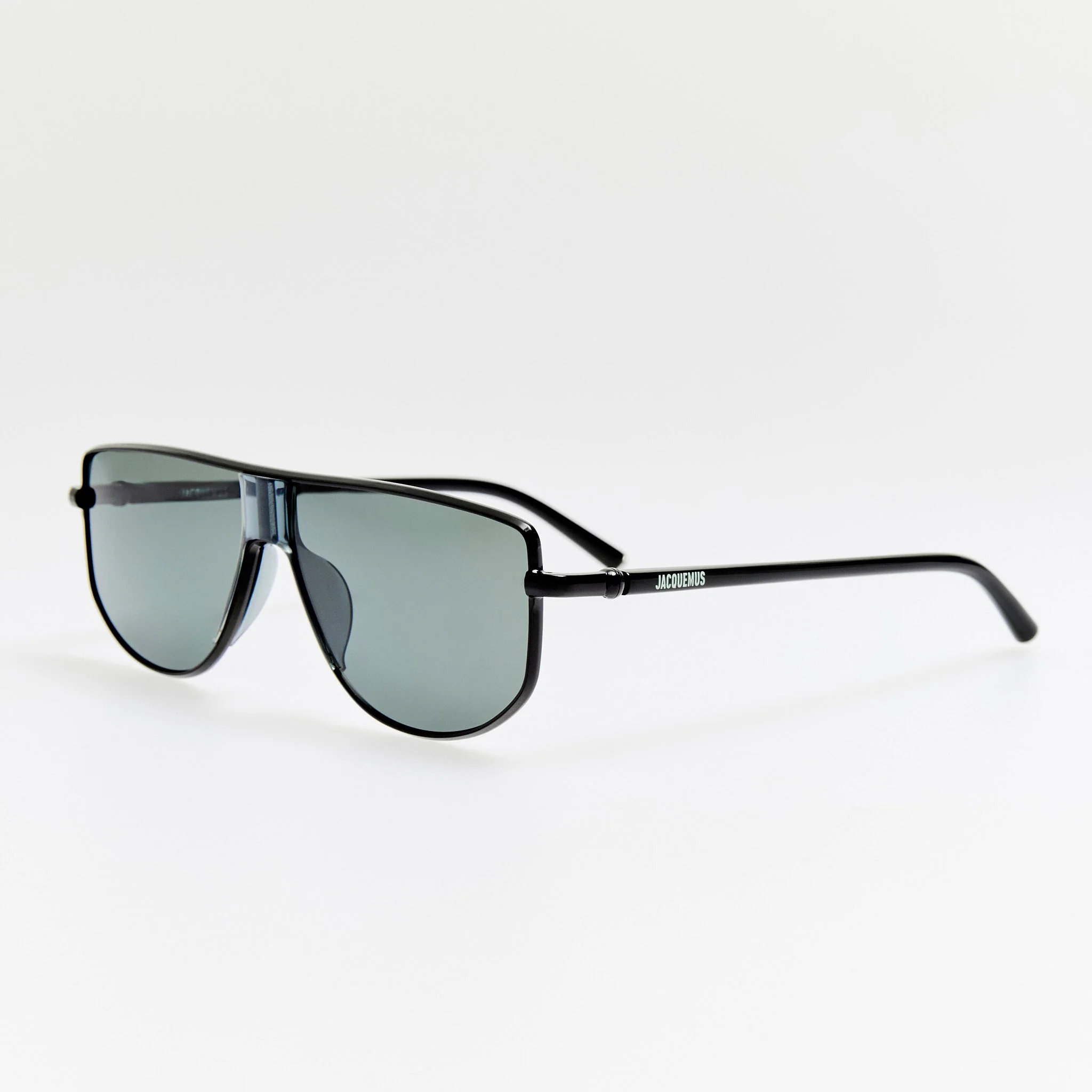Corsa Sunglasses in Black and Grey - Image 2