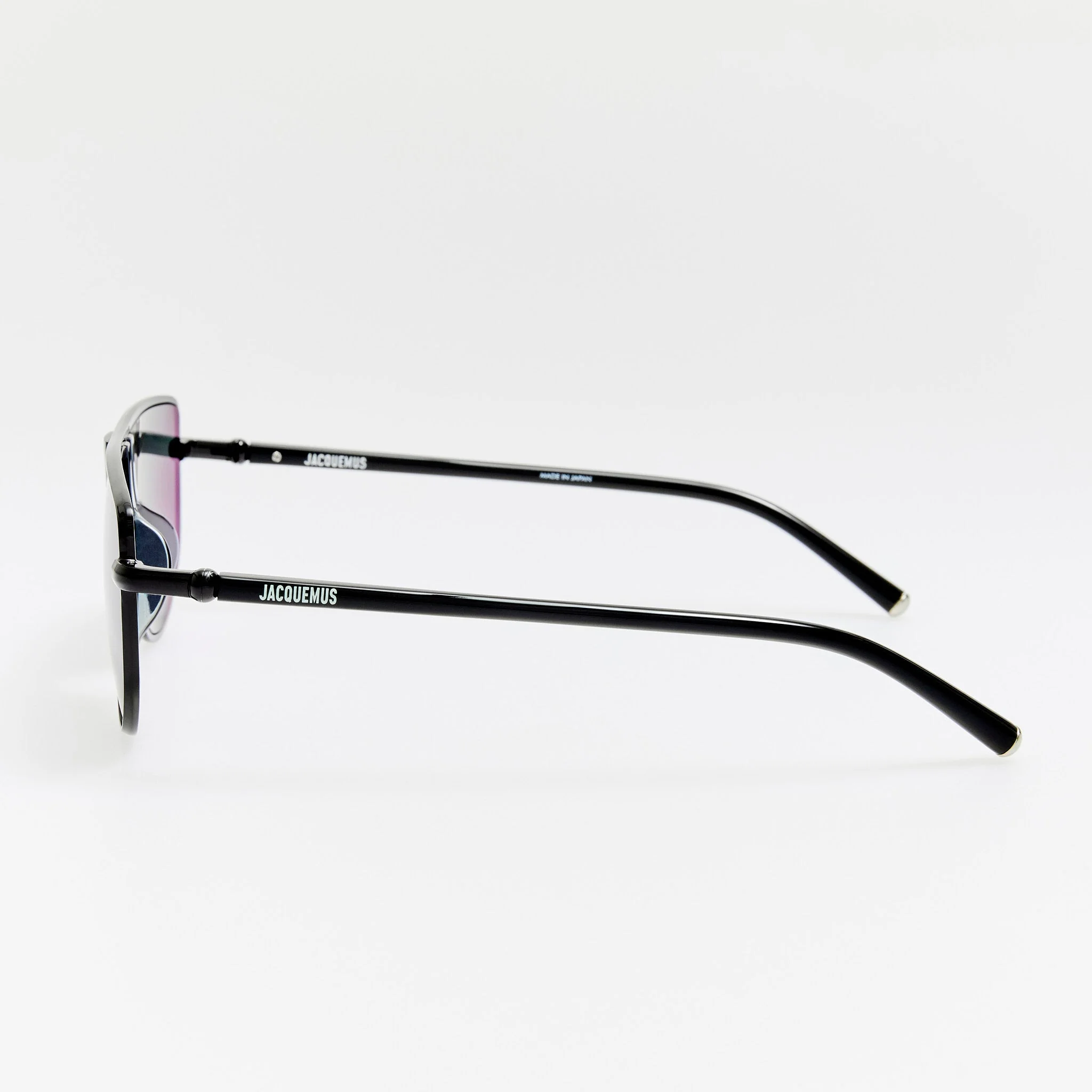 Corsa Sunglasses in Black and Grey - Image 4