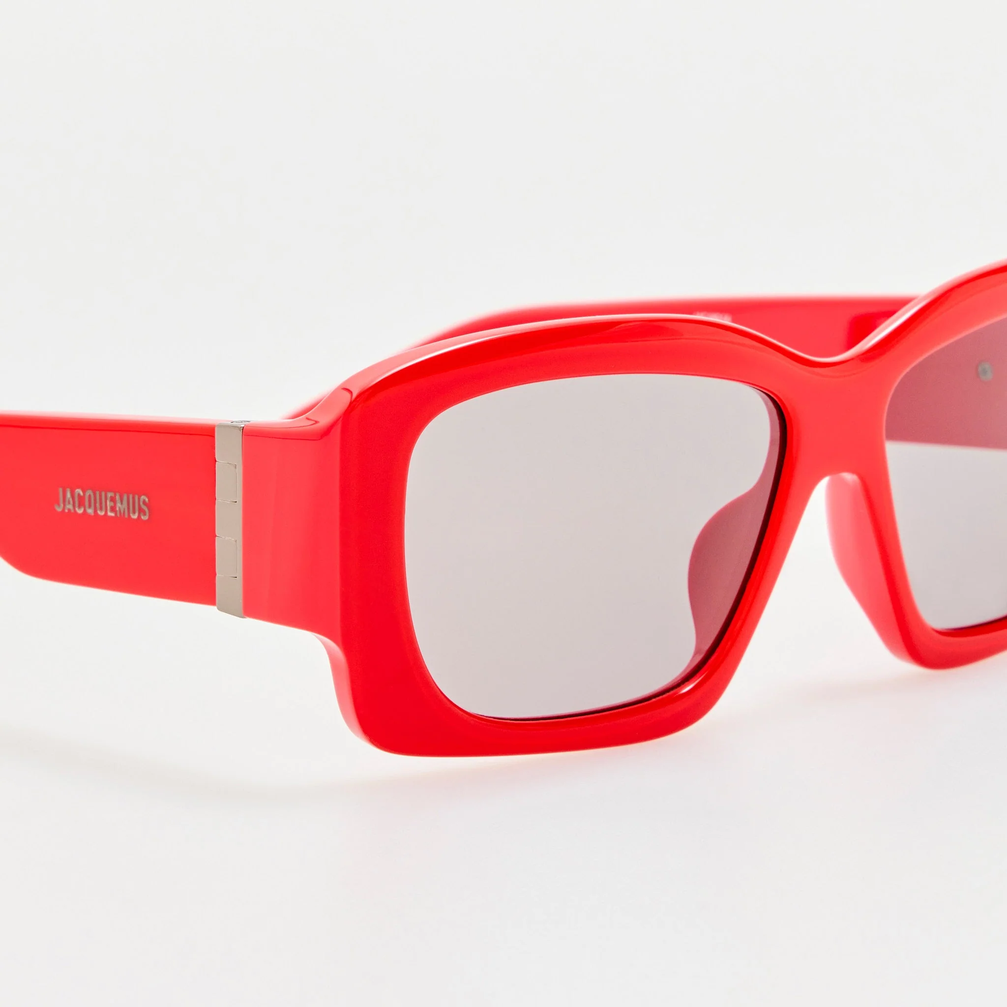 Croisiere Rectangular Sunglasses in Red - Image 4