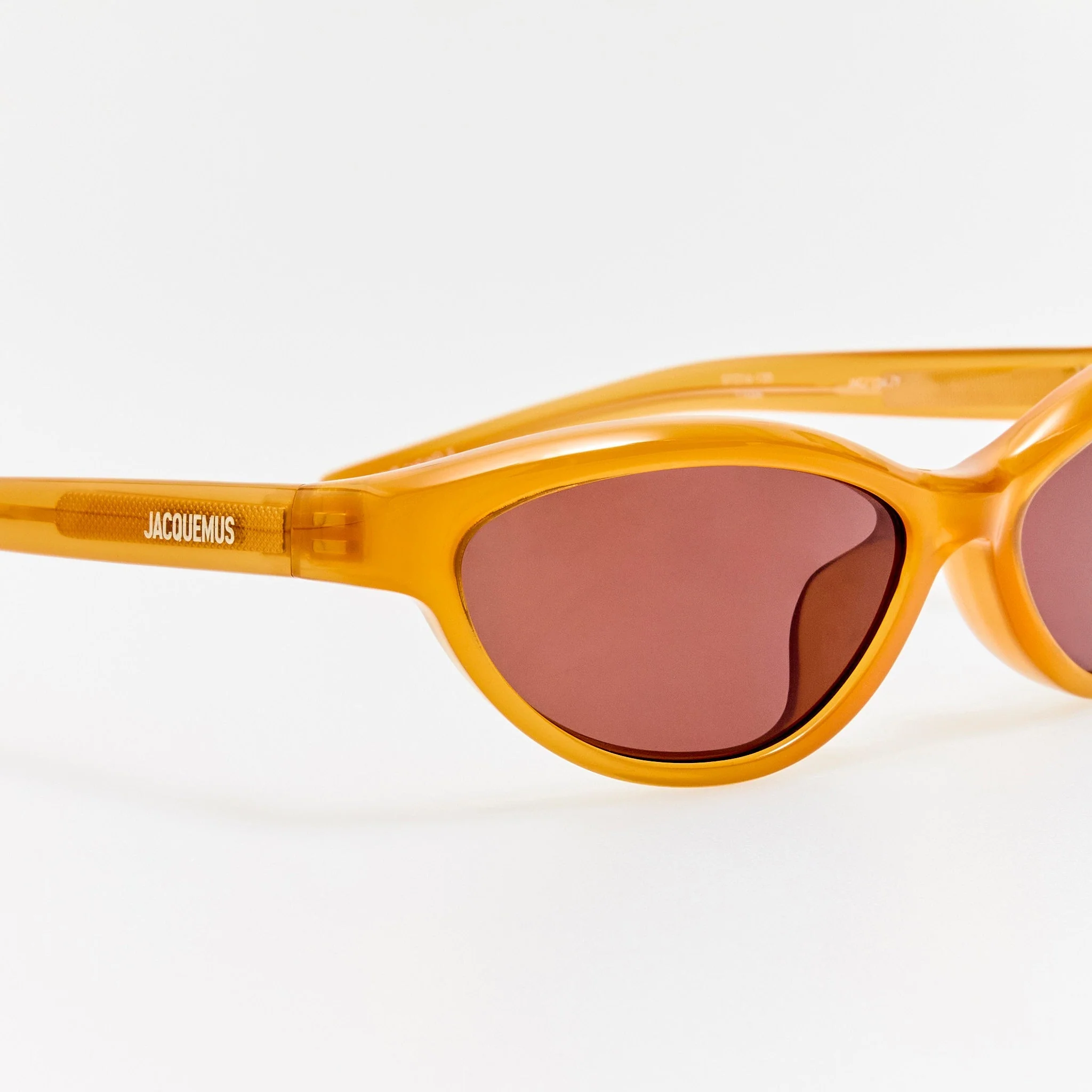 Curvo Sunglasses in Caramel - Image 4