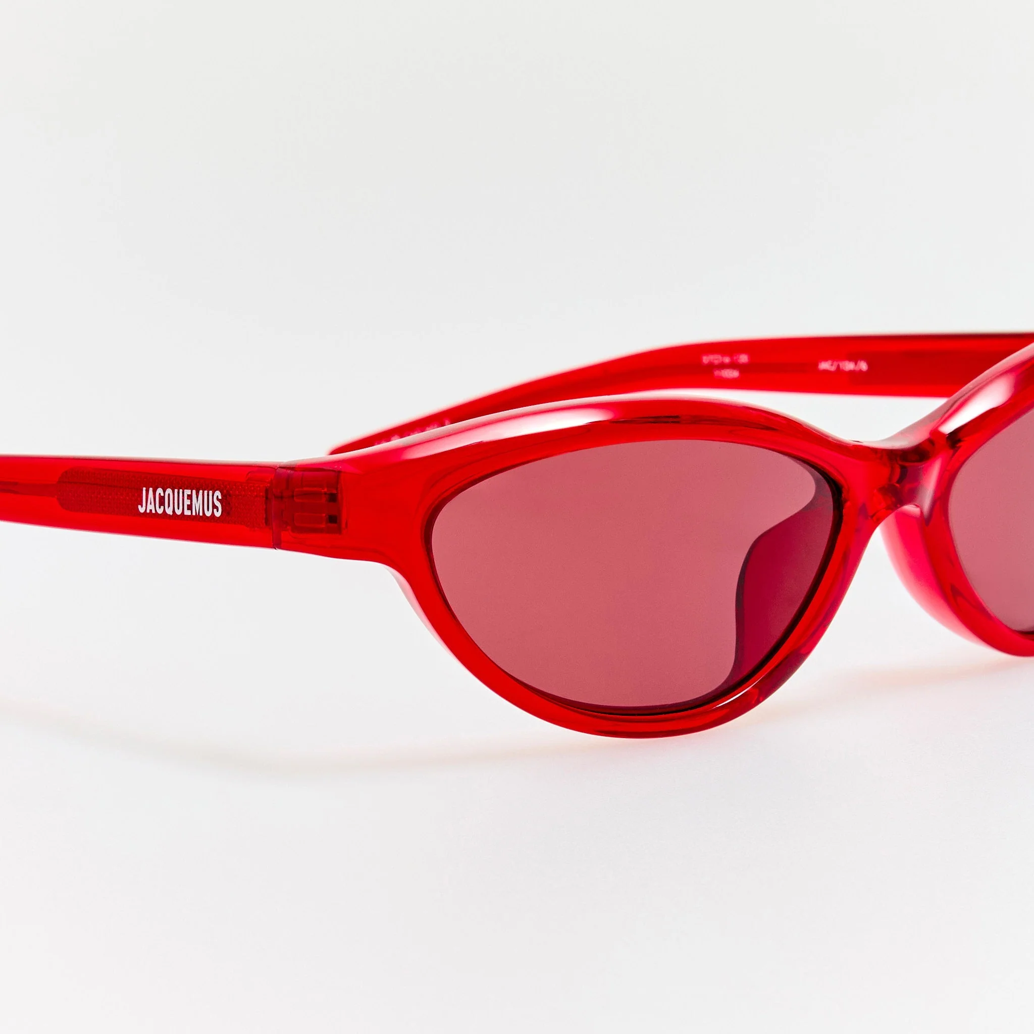 Curvo Sunglasses in Cherry - Image 4