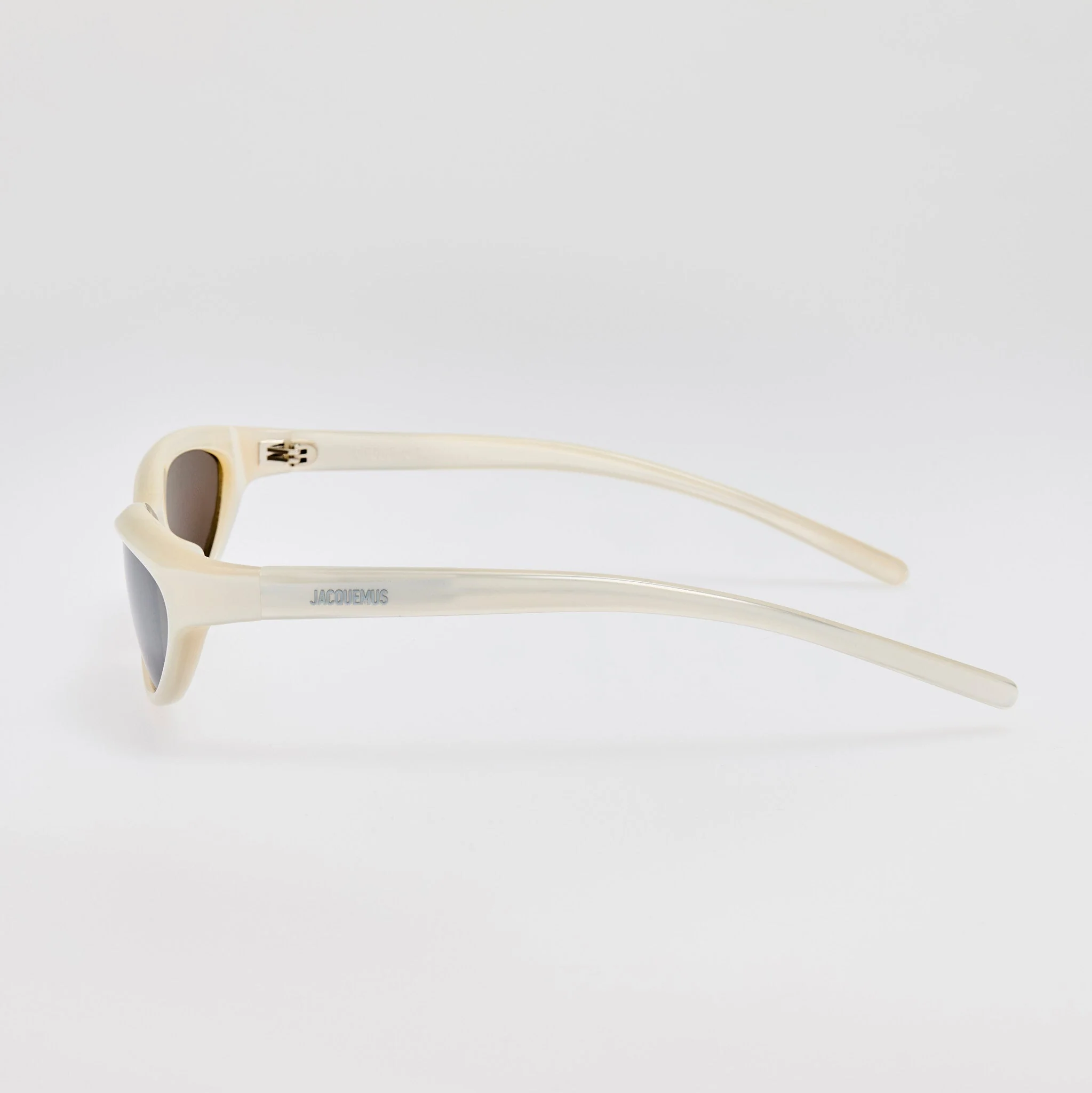 Curvo Sunglasses in Metallic Pearl - Image 4