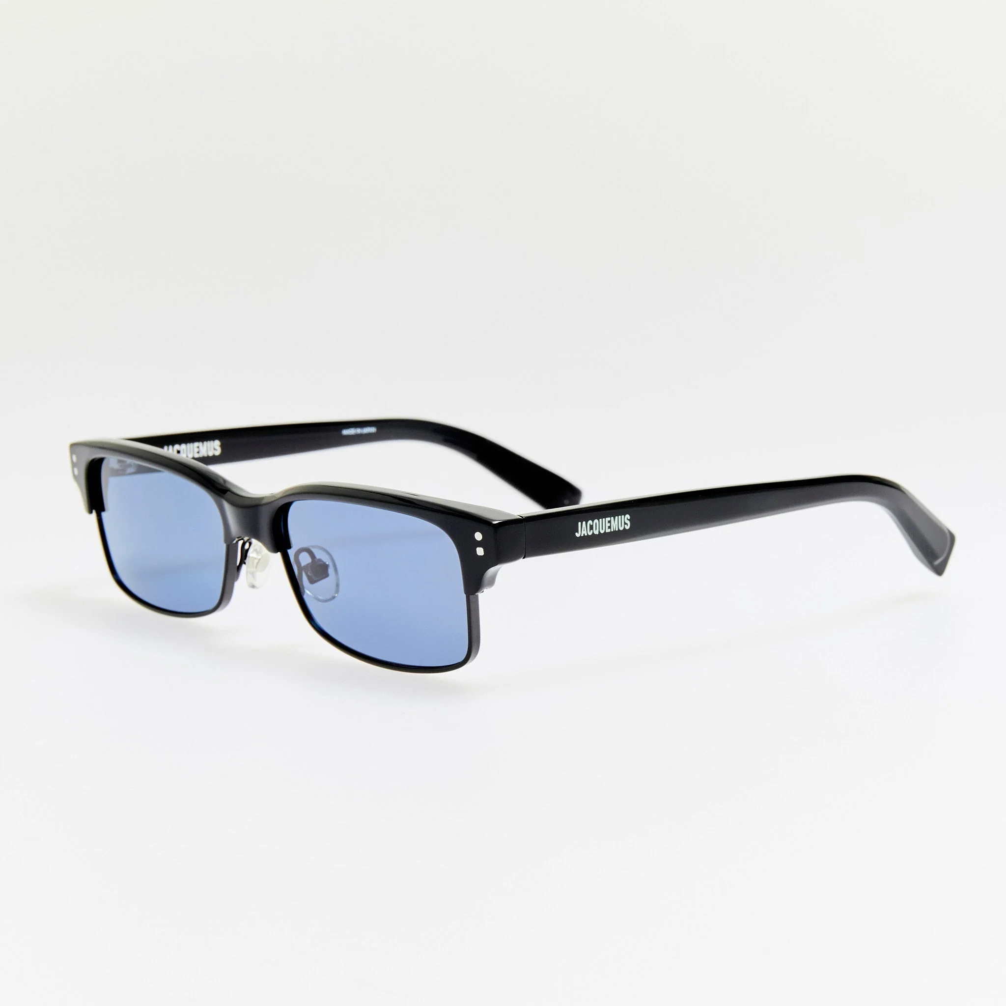 Gardian Sunglasses in Black - Image 2