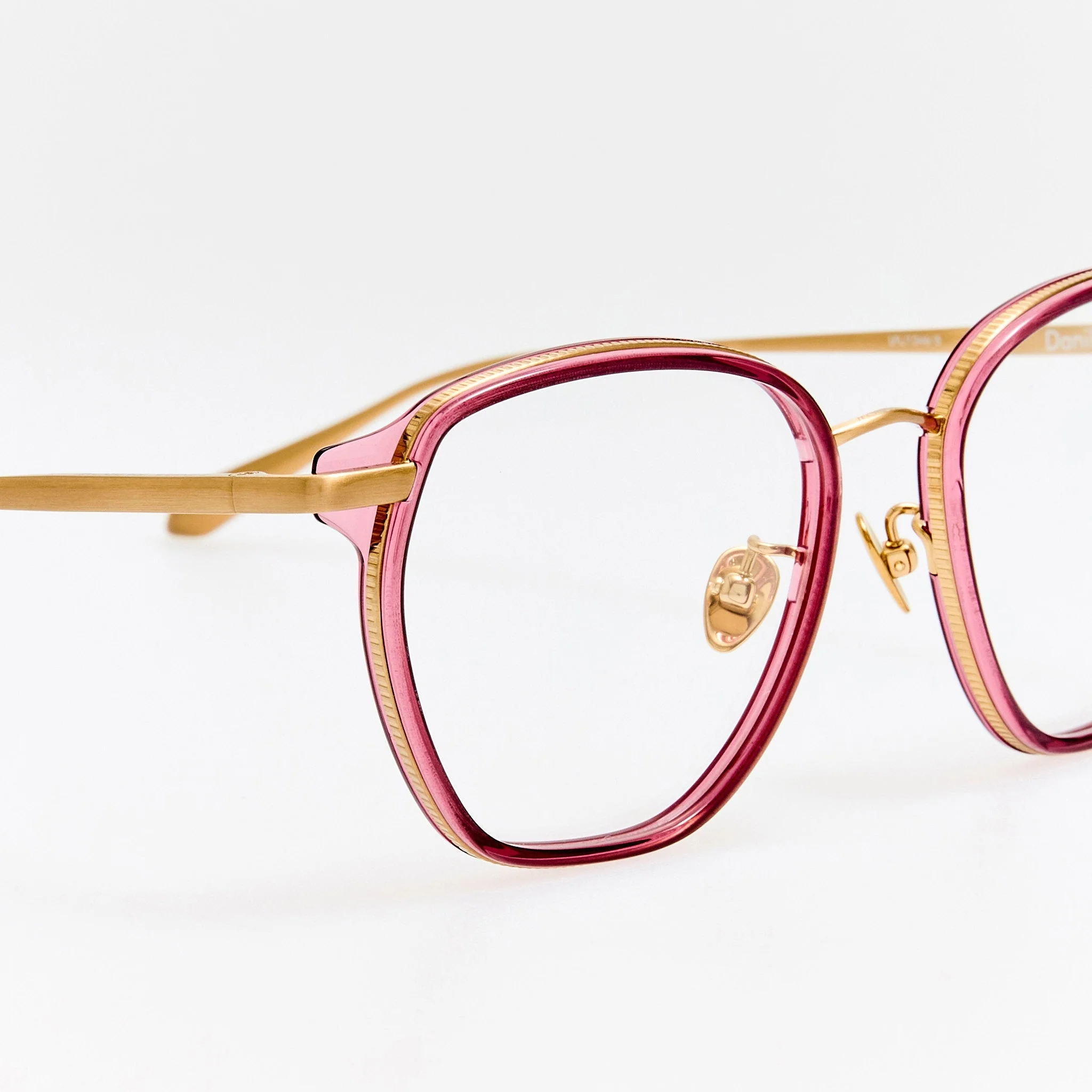 Danilo Optical in Wine - Image 5