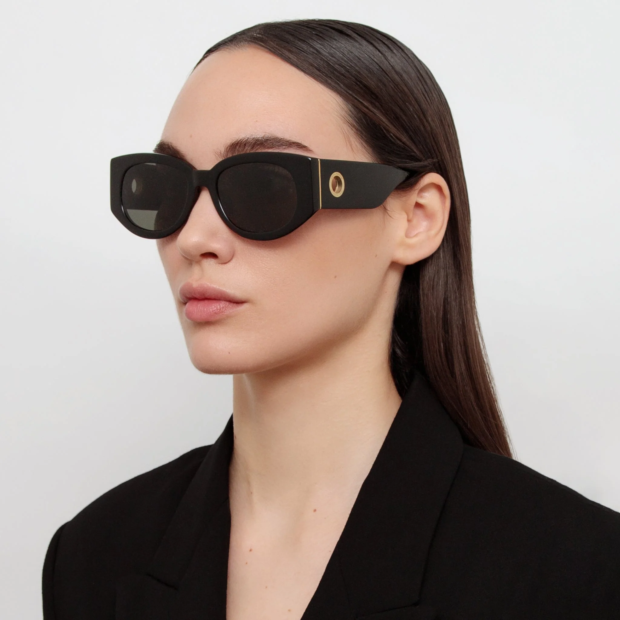 Debbie Sunglasses in Black - Image 3