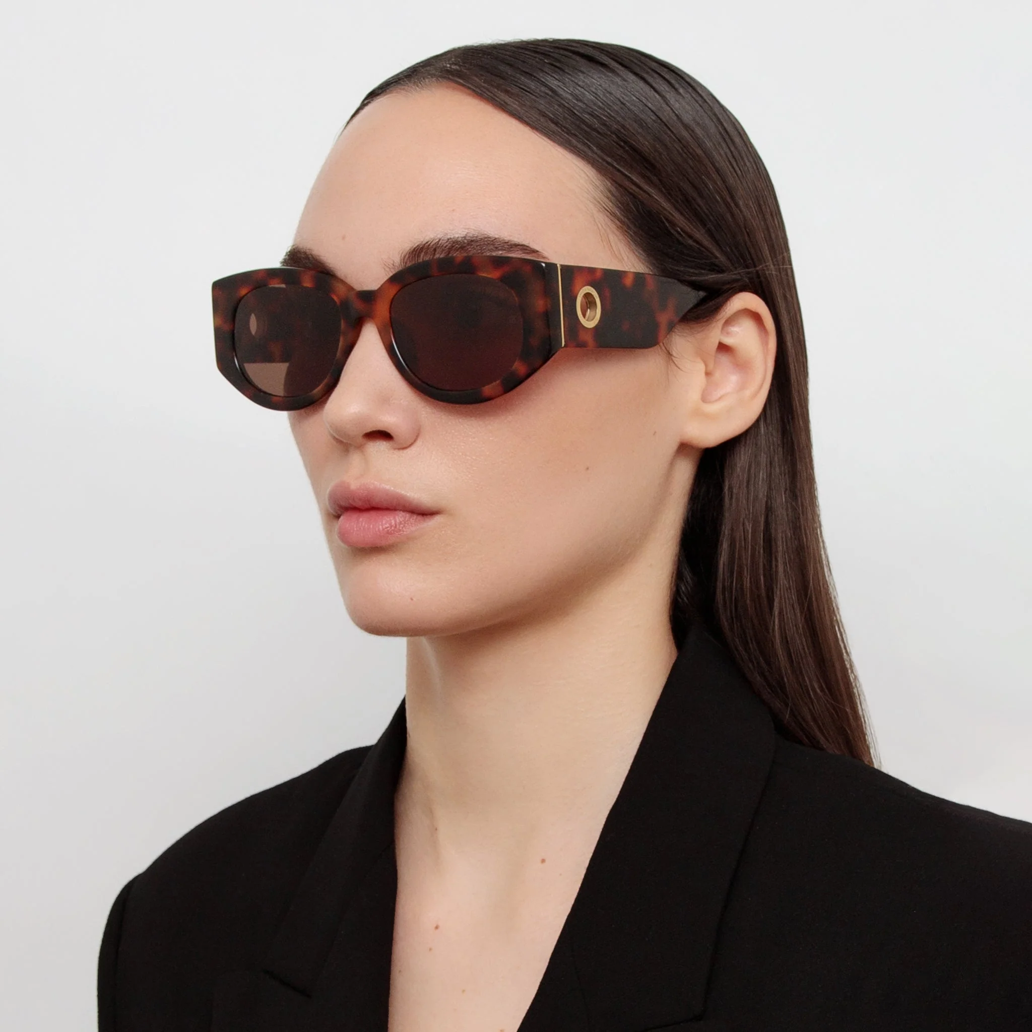 Debbie Sunglasses in Tortoiseshell - Image 3