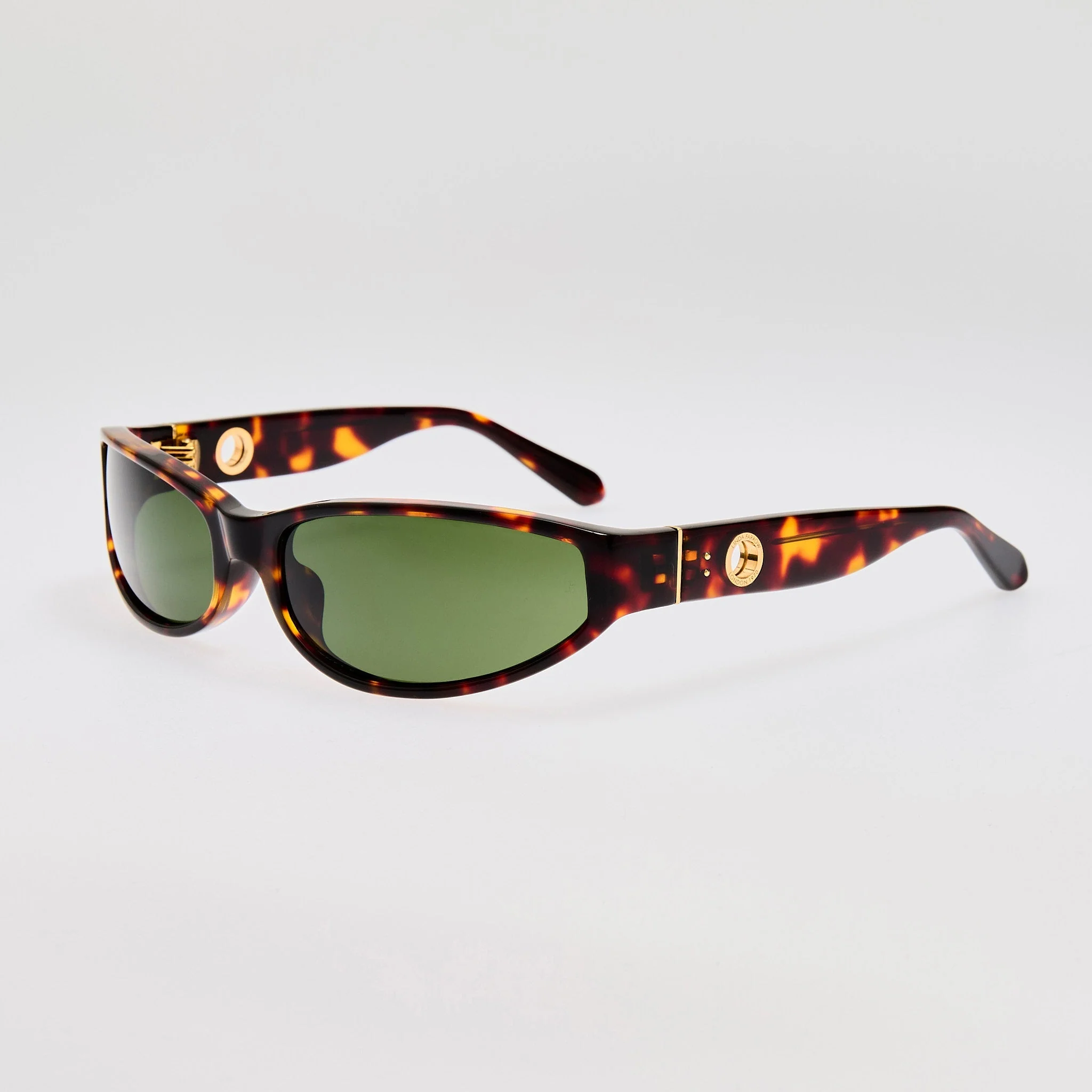 Etain Sunglasses in Dark Tortoiseshell - Image 2
