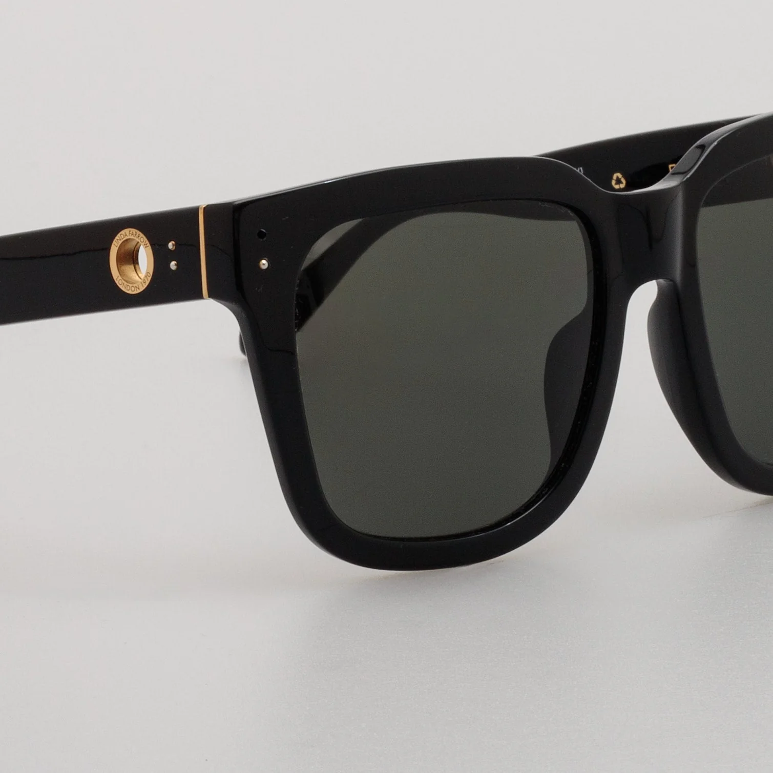 Freya Square Sunglasses in Black - Image 4
