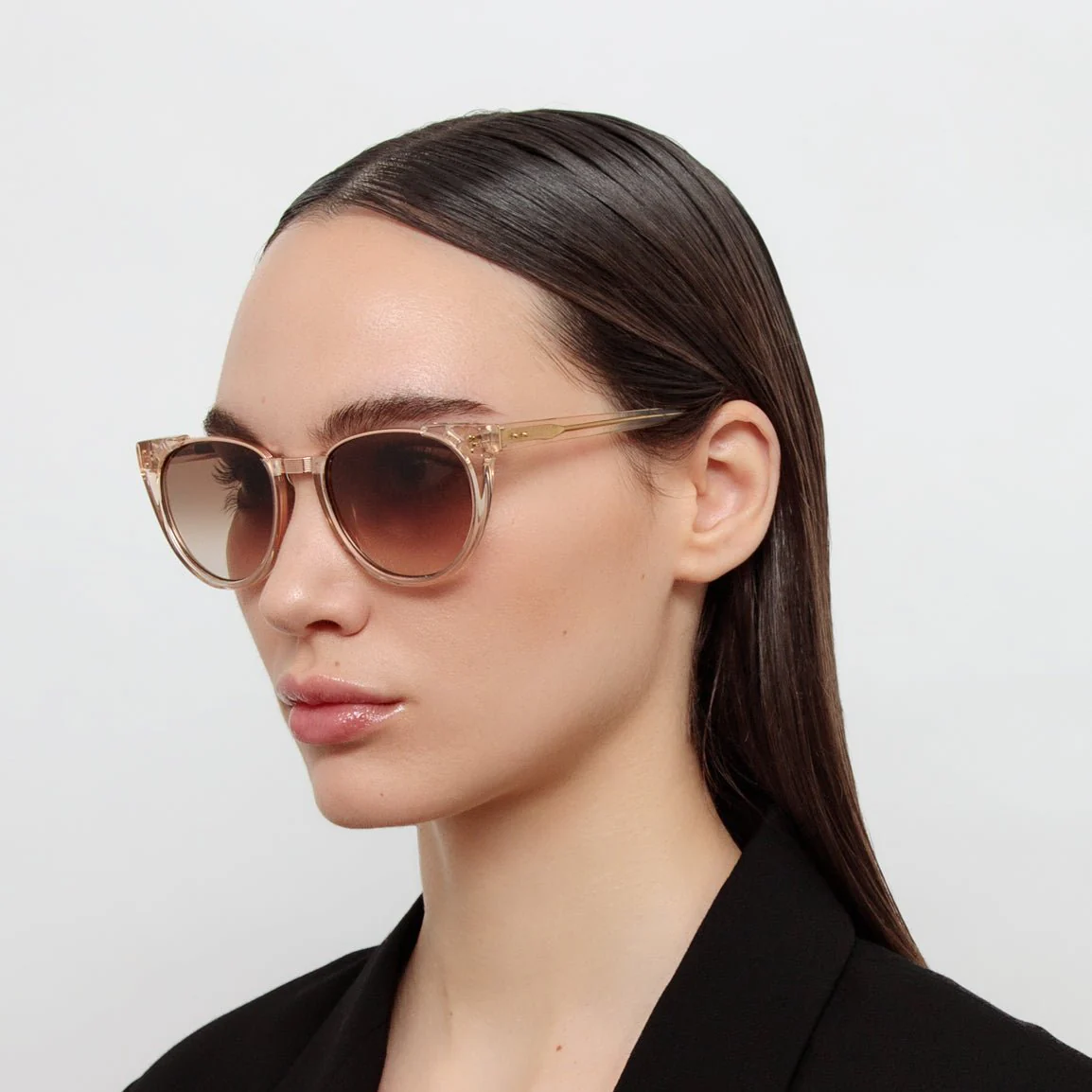 Iris Oval Sunglasses in Ash and 18K Rose Gold - Image 3