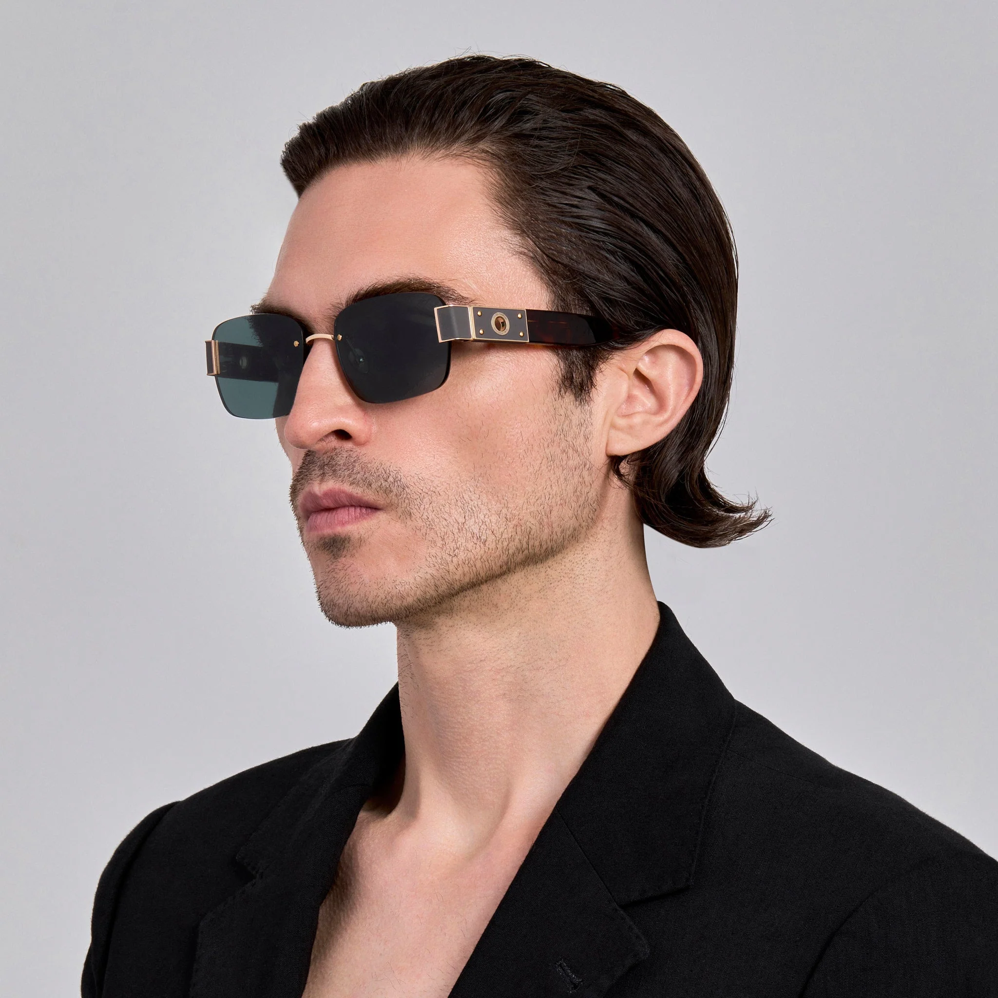 Jessica Sunglasses in Dark Tortoiseshell - Image 3