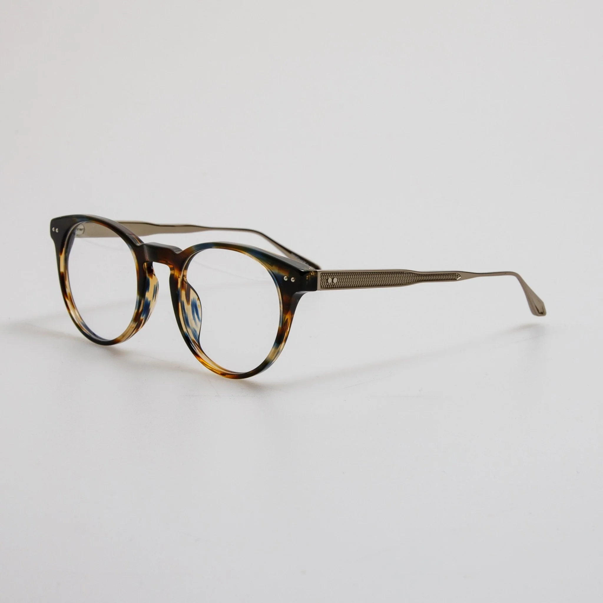 Kaan Oval Optical Frame in Earth Horn - Image 2