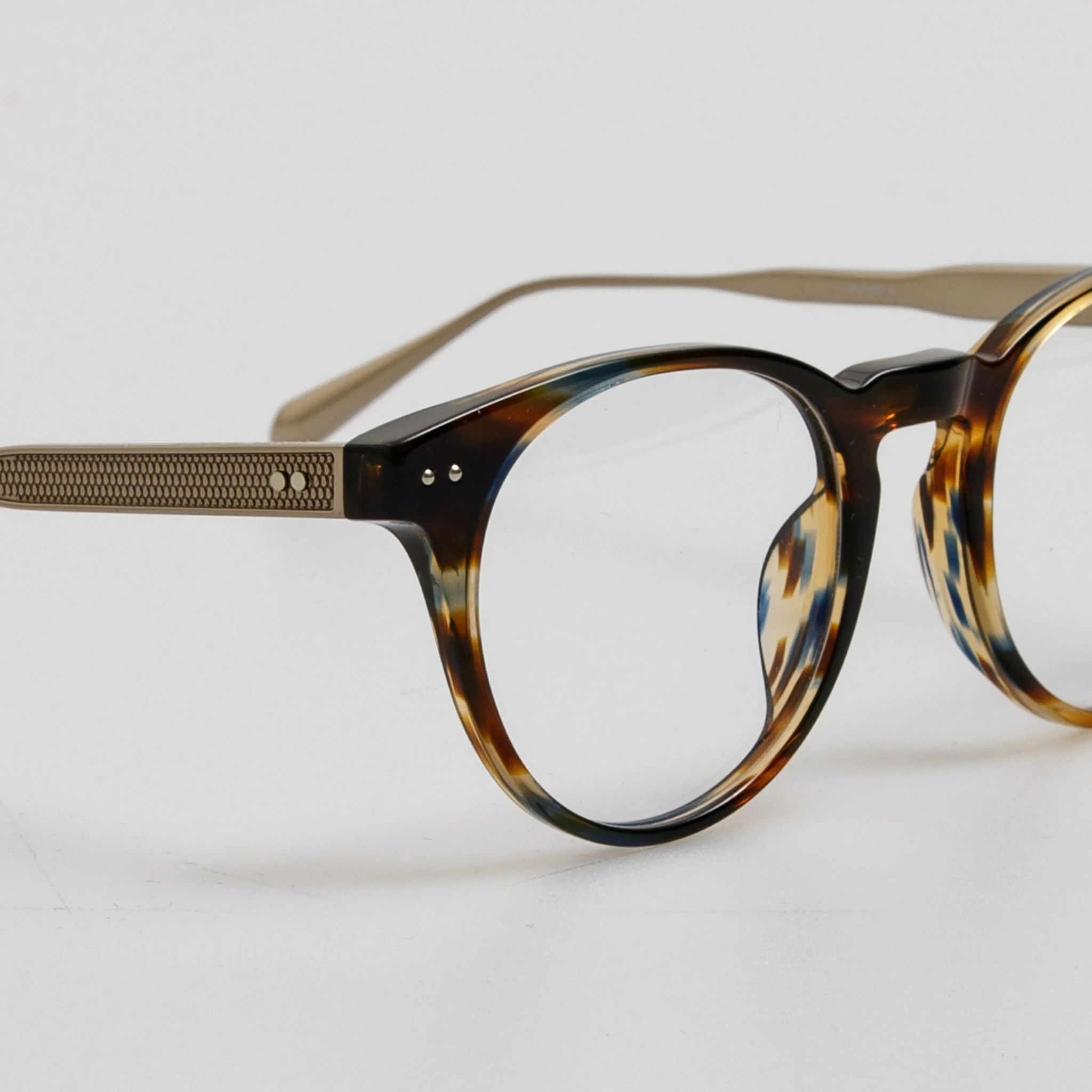 Kaan Oval Optical Frame in Earth Horn - Image 5