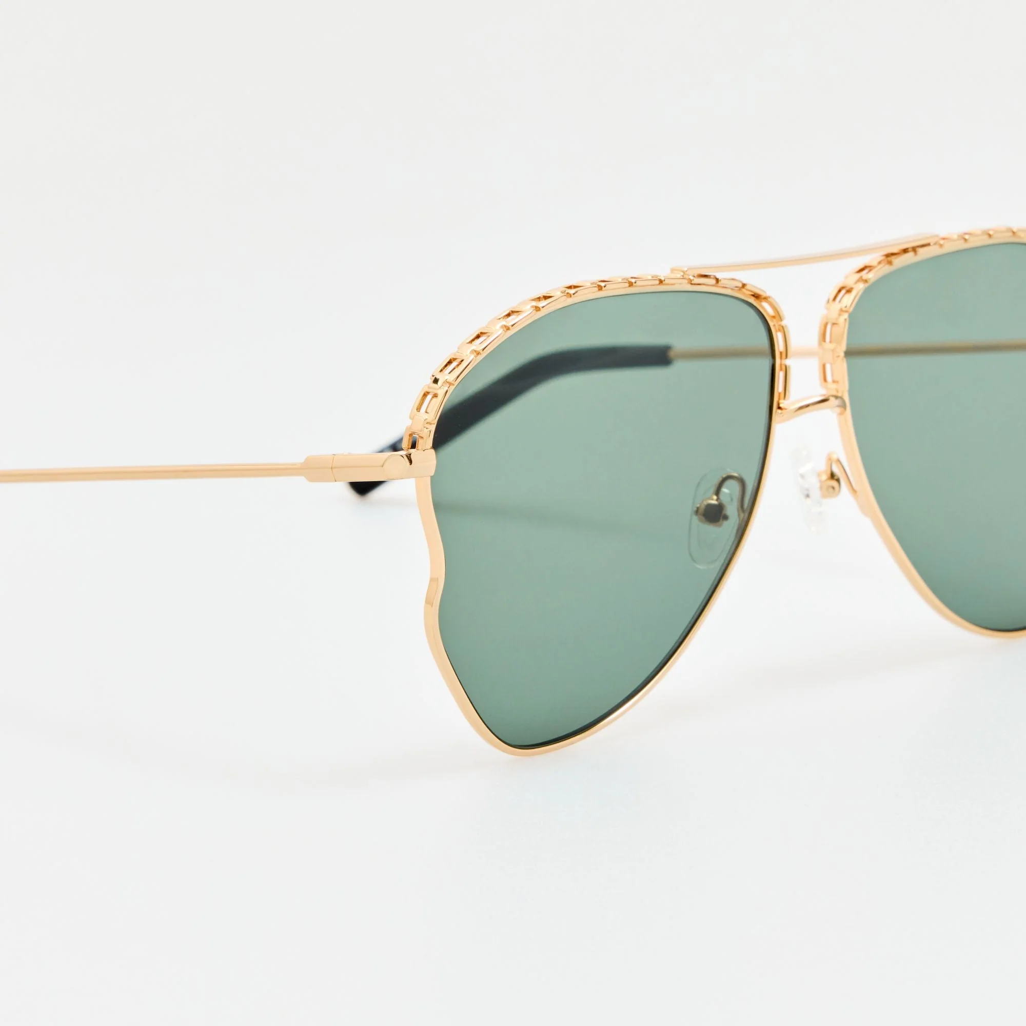 Kika Mendoza Sunglasses in Gold and Green - Image 5