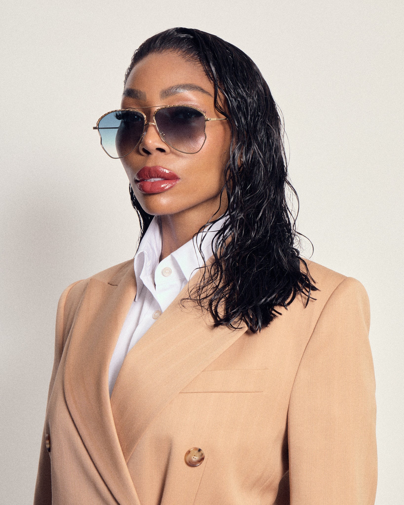 Kika Aviator Sunglasses in Aqua and Gold - Image 2