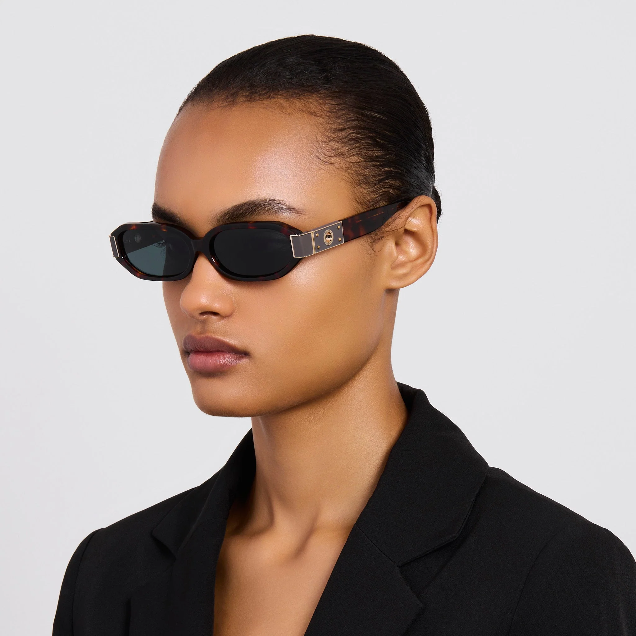 Laura Sunglasses in  Dark Tortoiseshell - Image 3