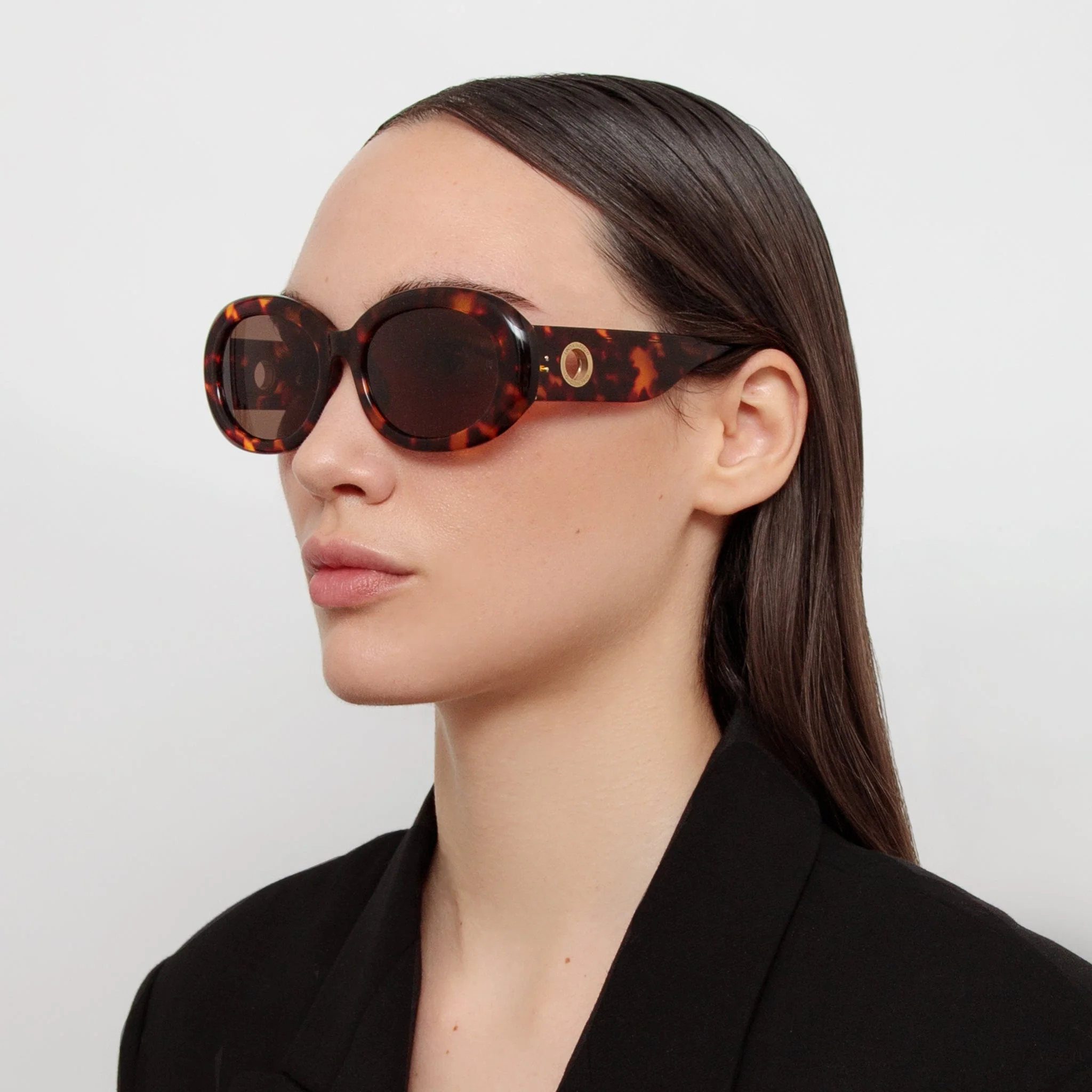 Lina Sunglasses in Tortoiseshell - Image 3