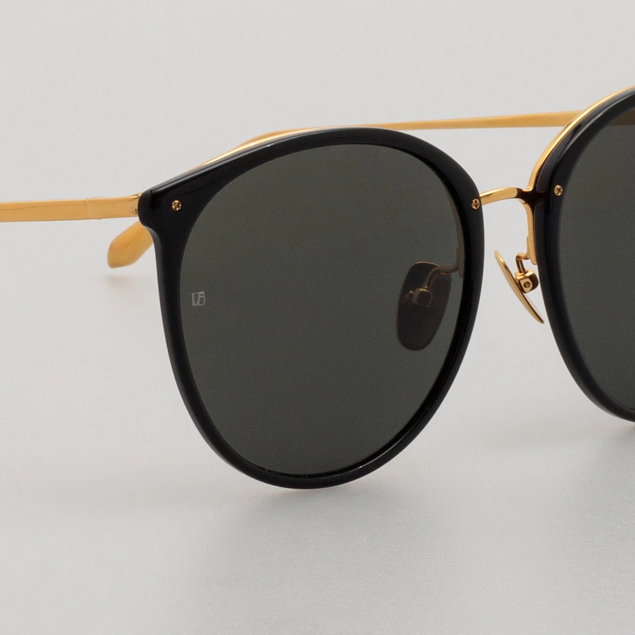 Kings Sunglasses in Black - Image 4
