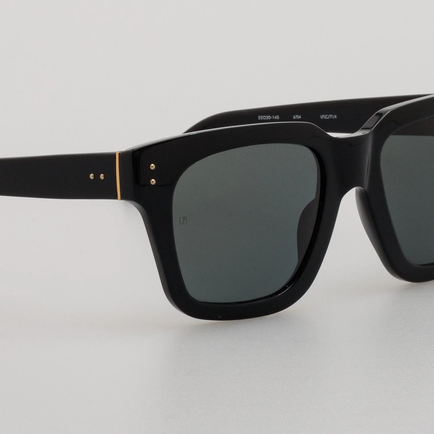 Max Sunglasses in Black Frame - Image 5