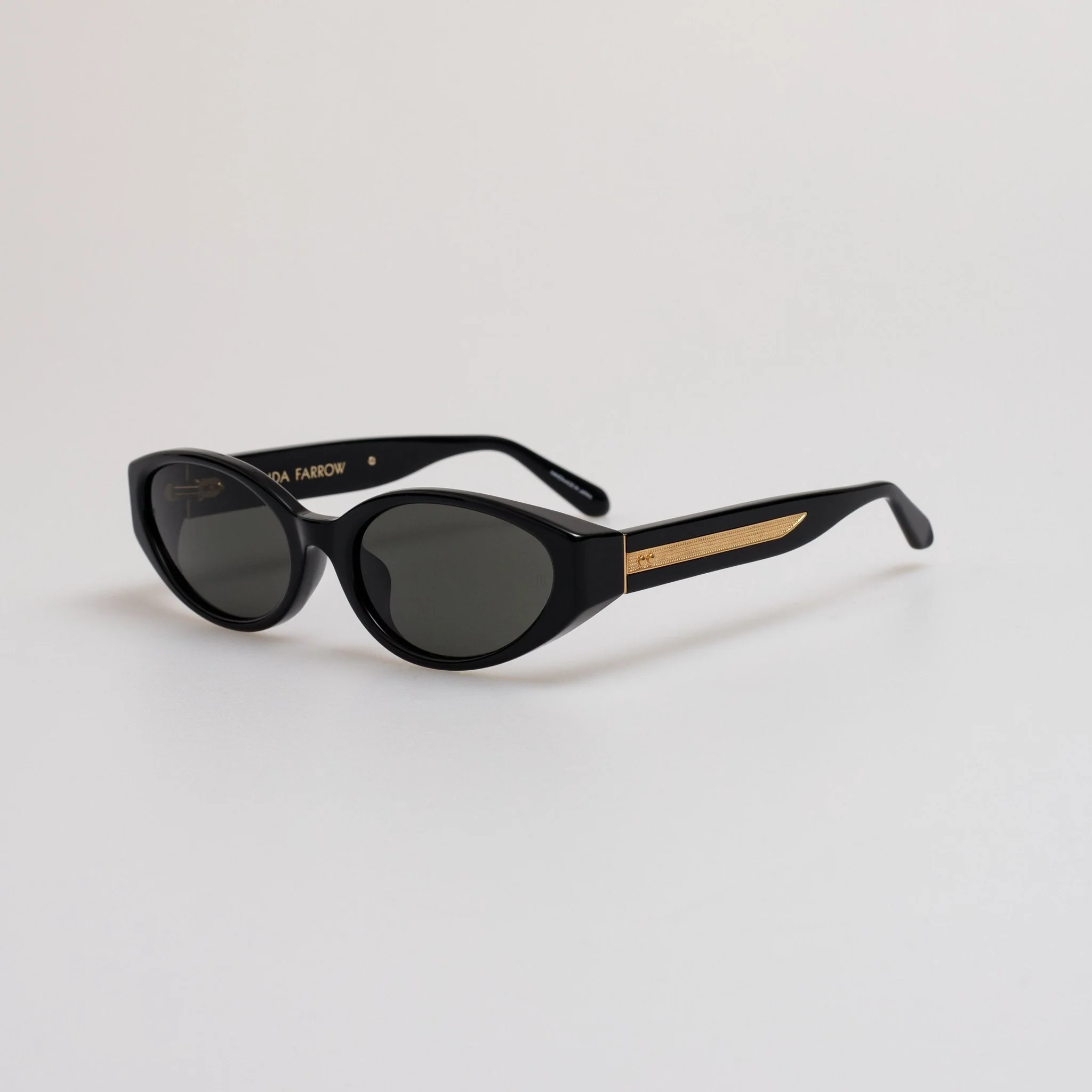 Lyra Oval Sunglasses in Black - Image 2