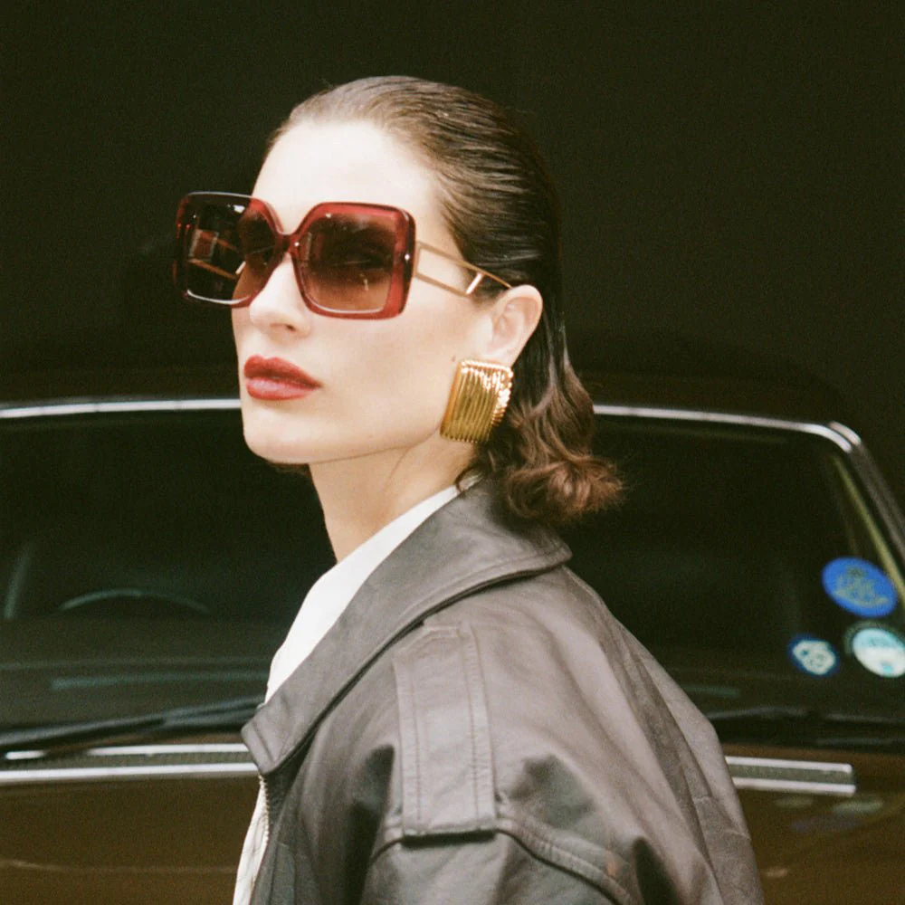 Macy Vista Temple Sunglasses in Wine - Image 6