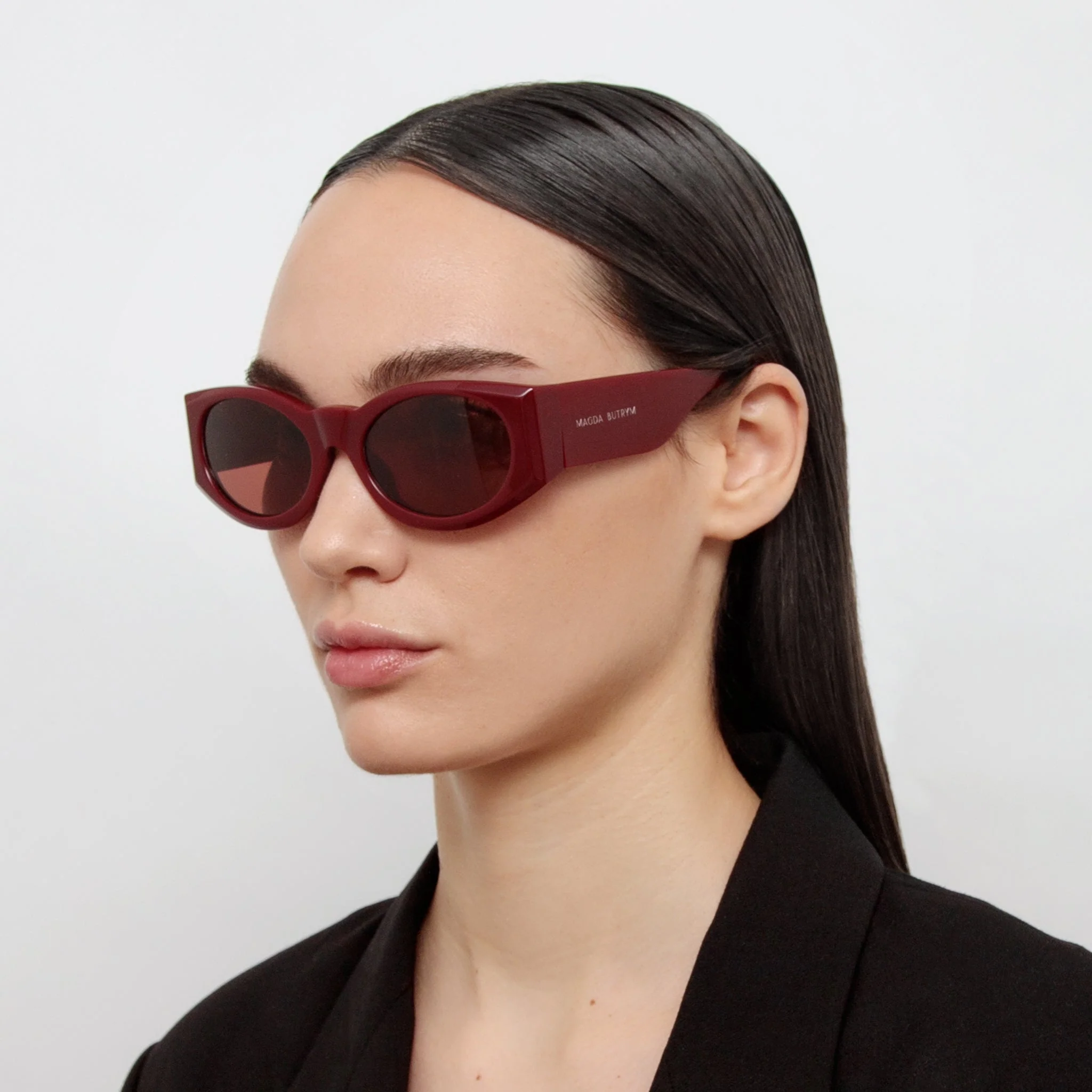 Sunglasses in Burgundy - Image 3