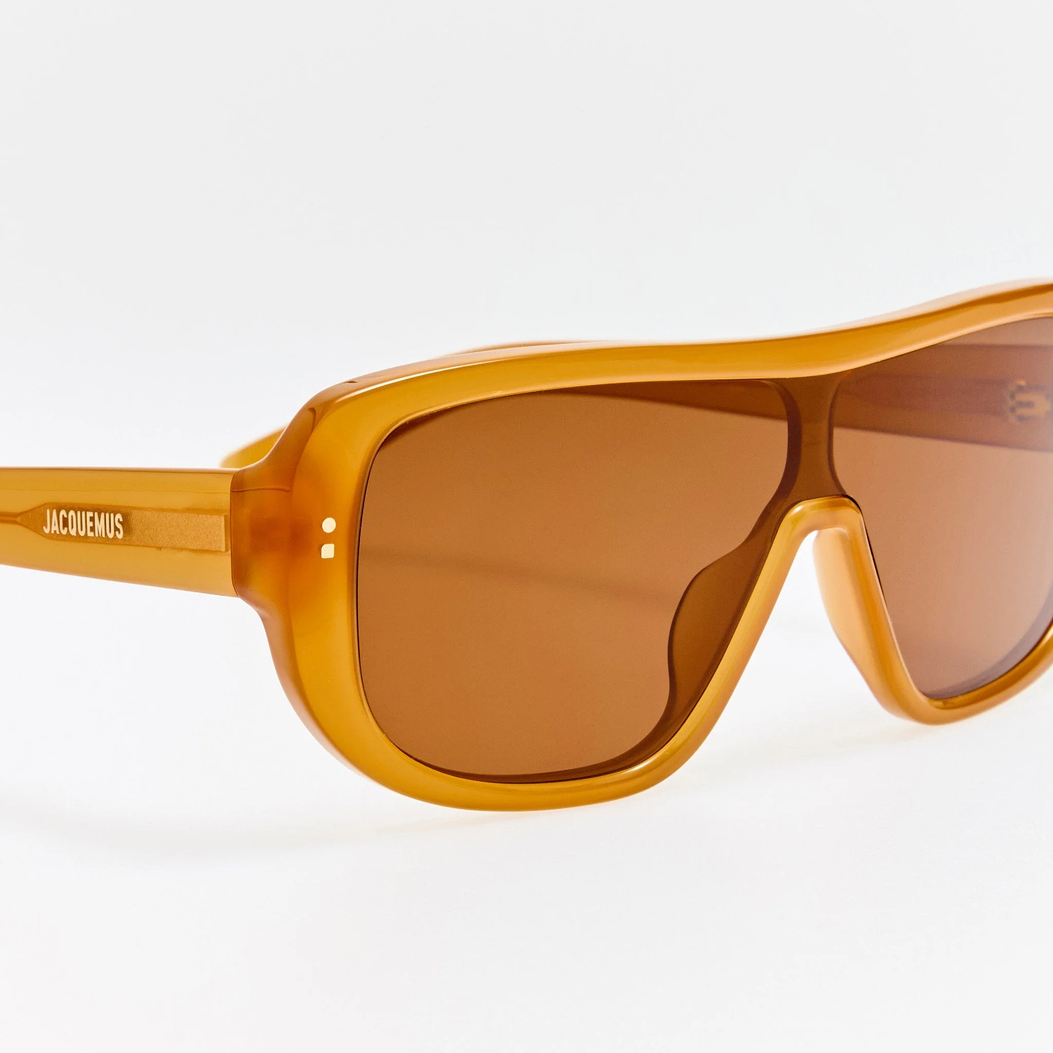 Masco Sunglasses in Caramel - Image 4