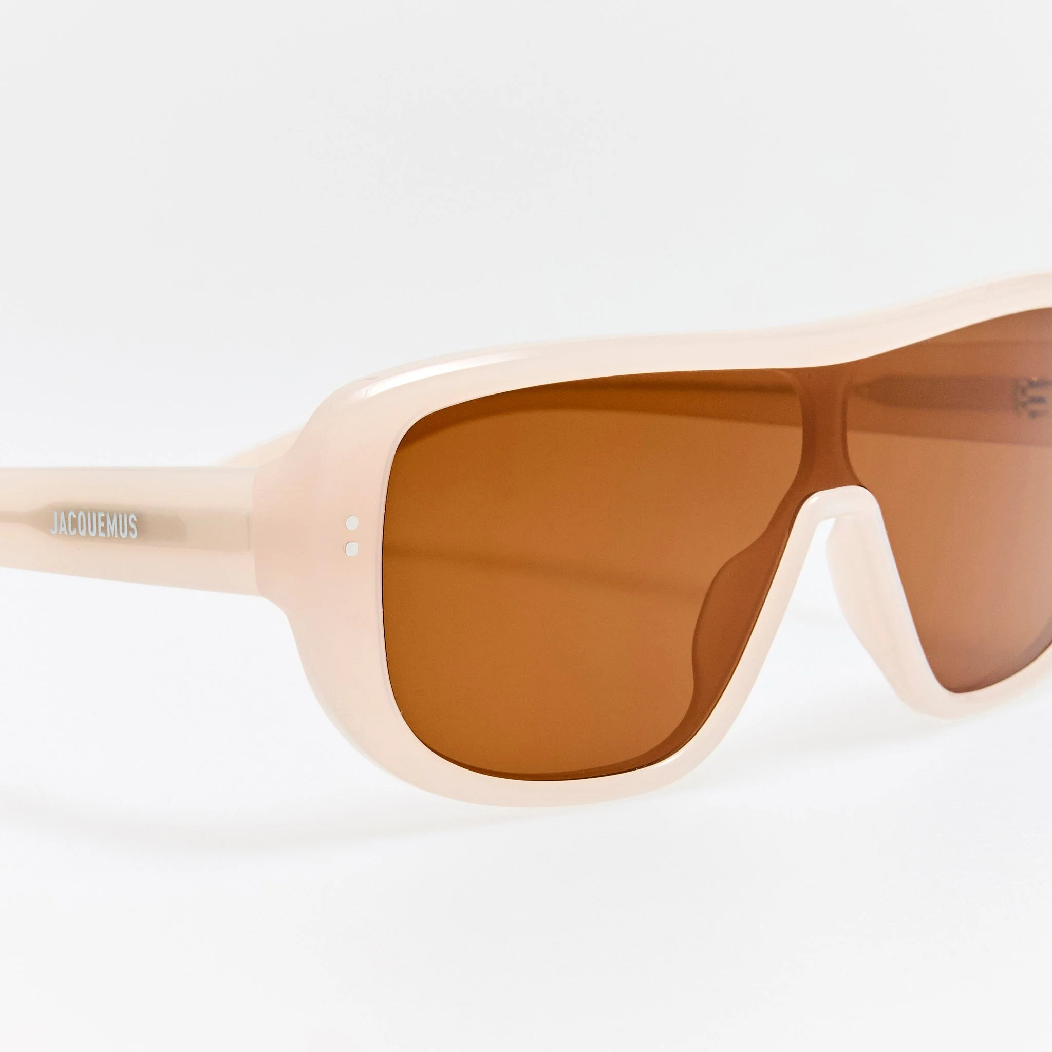 Masco Sunglasses in Pearl - Image 4