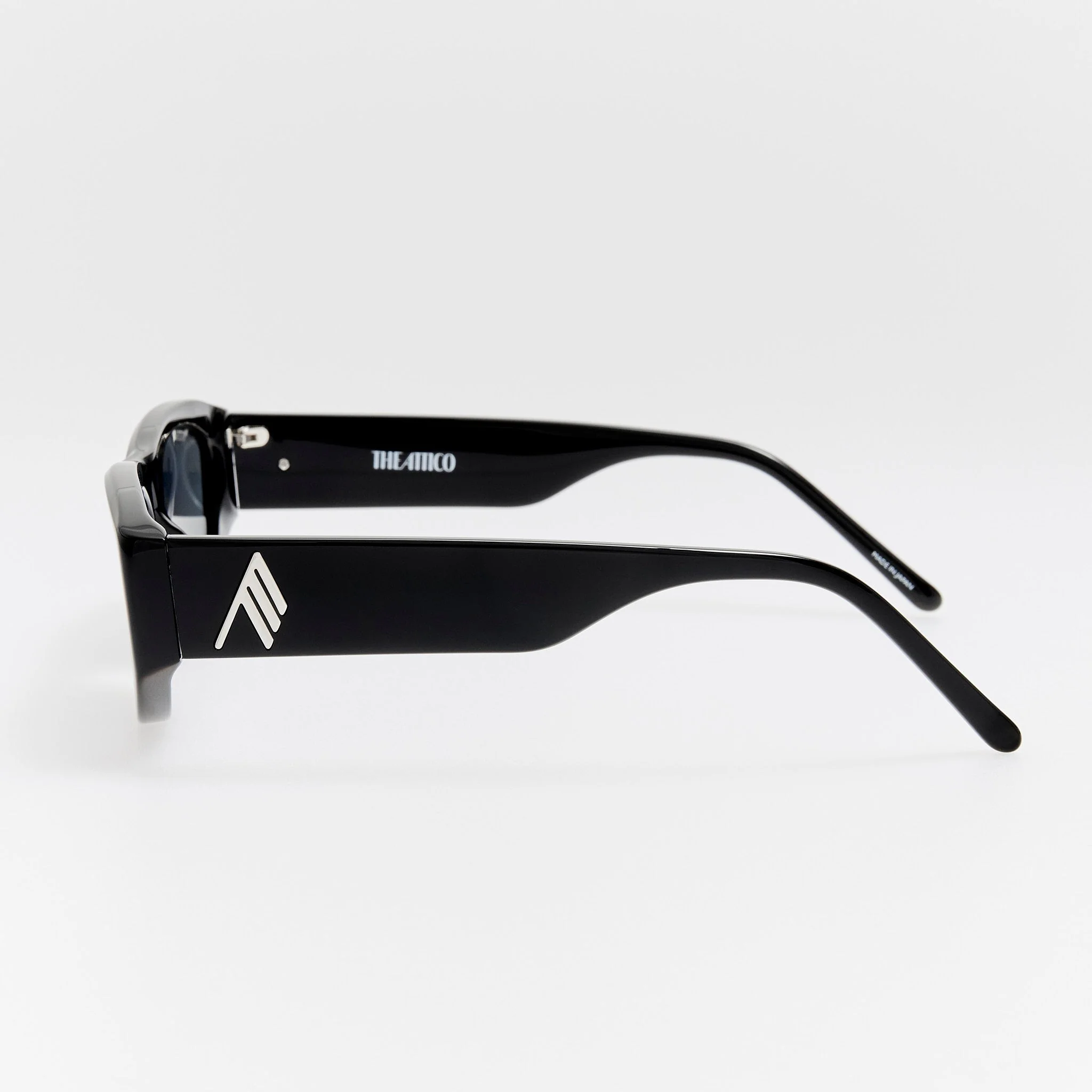 Maya D-Frame Sunglasses in Black and Grey - Image 5