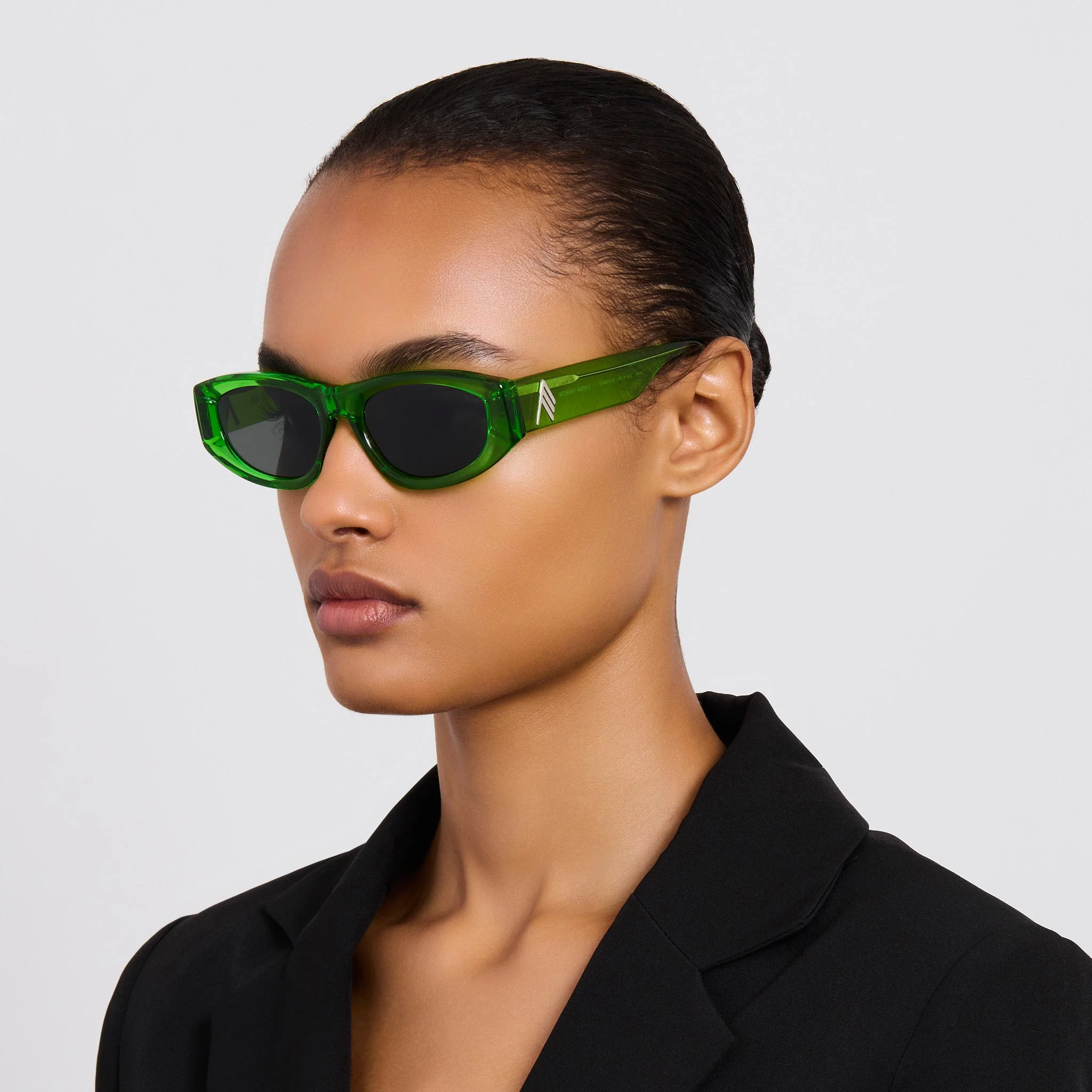 Maya D-Frame Sunglasses in Green - Image 3