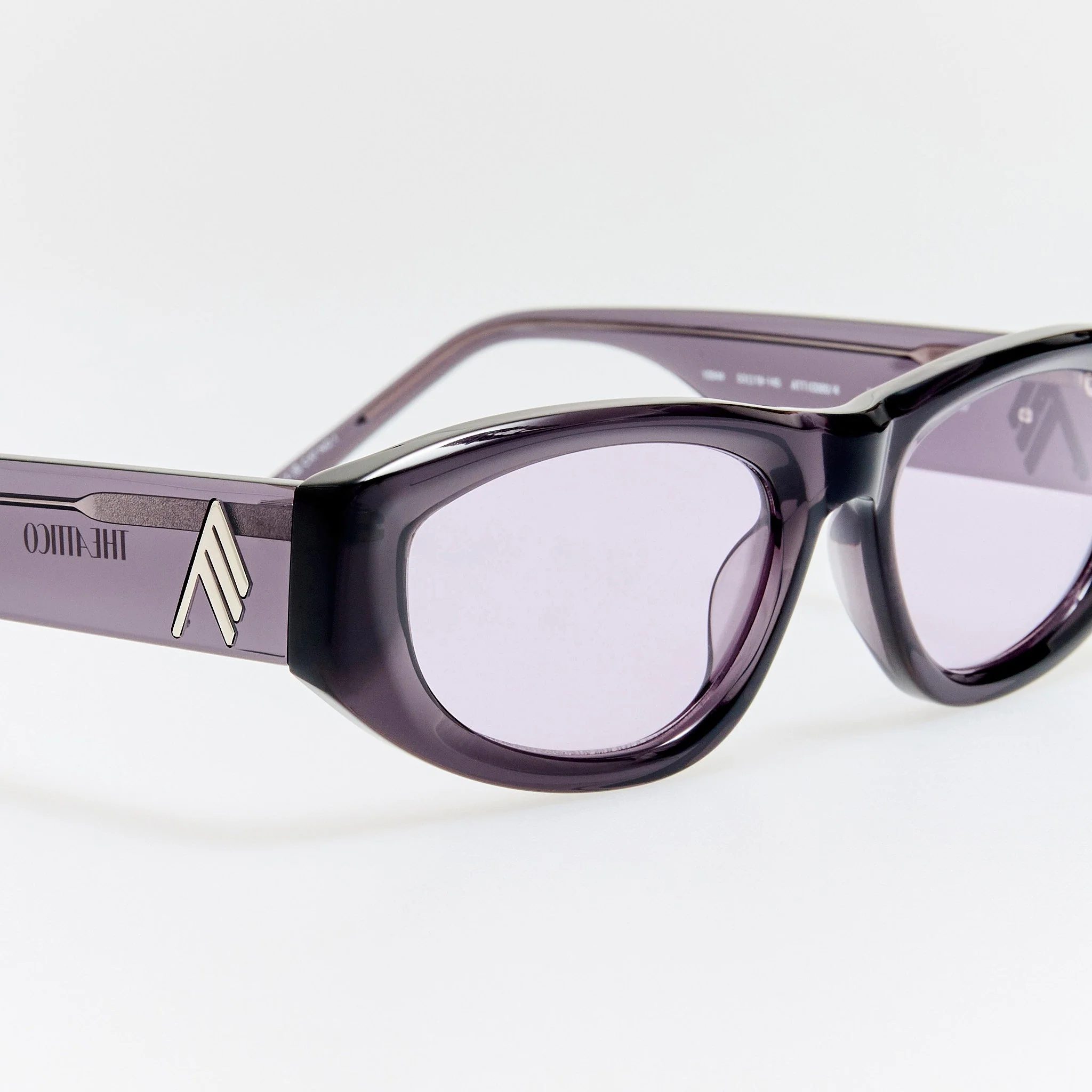 Maya D-Frame Sunglasses in Purple - Image 5