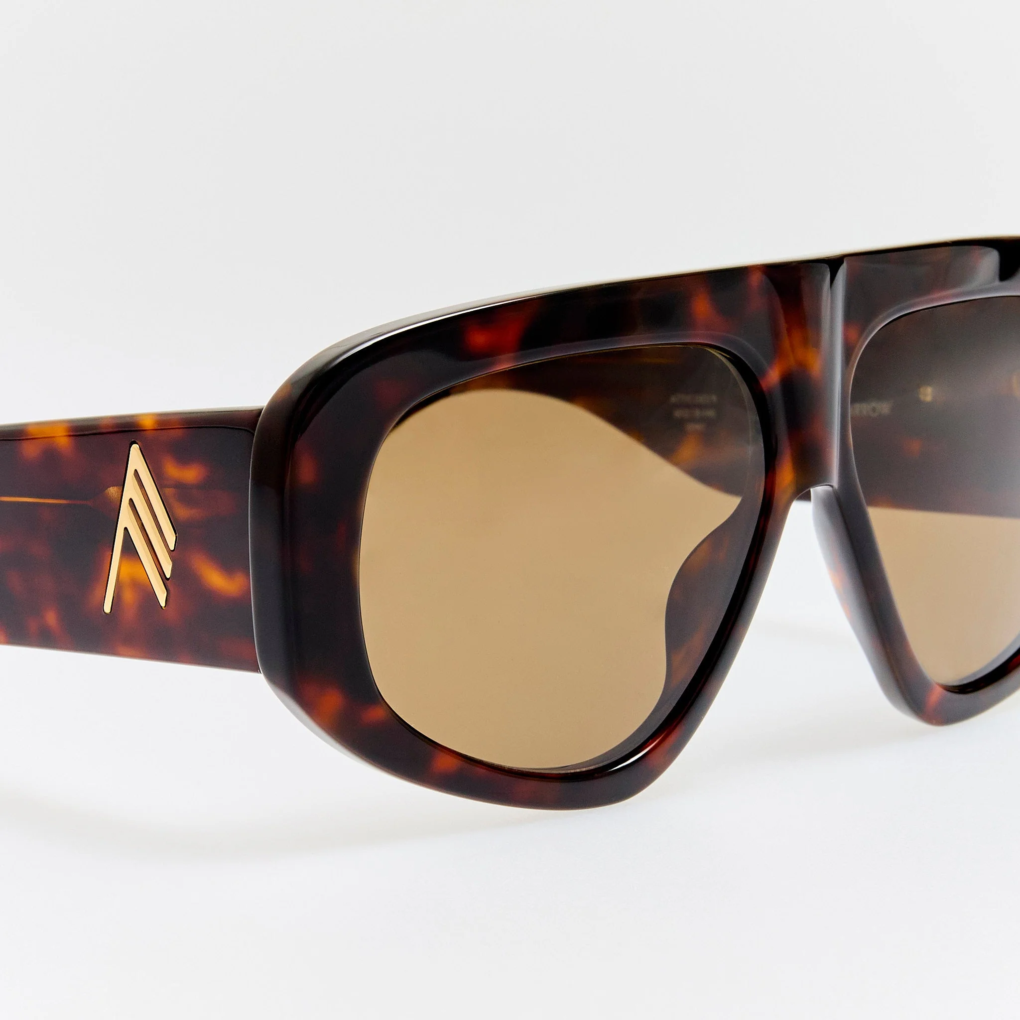 Milano Sunglasses in Tortoiseshell and Brown - Image 4