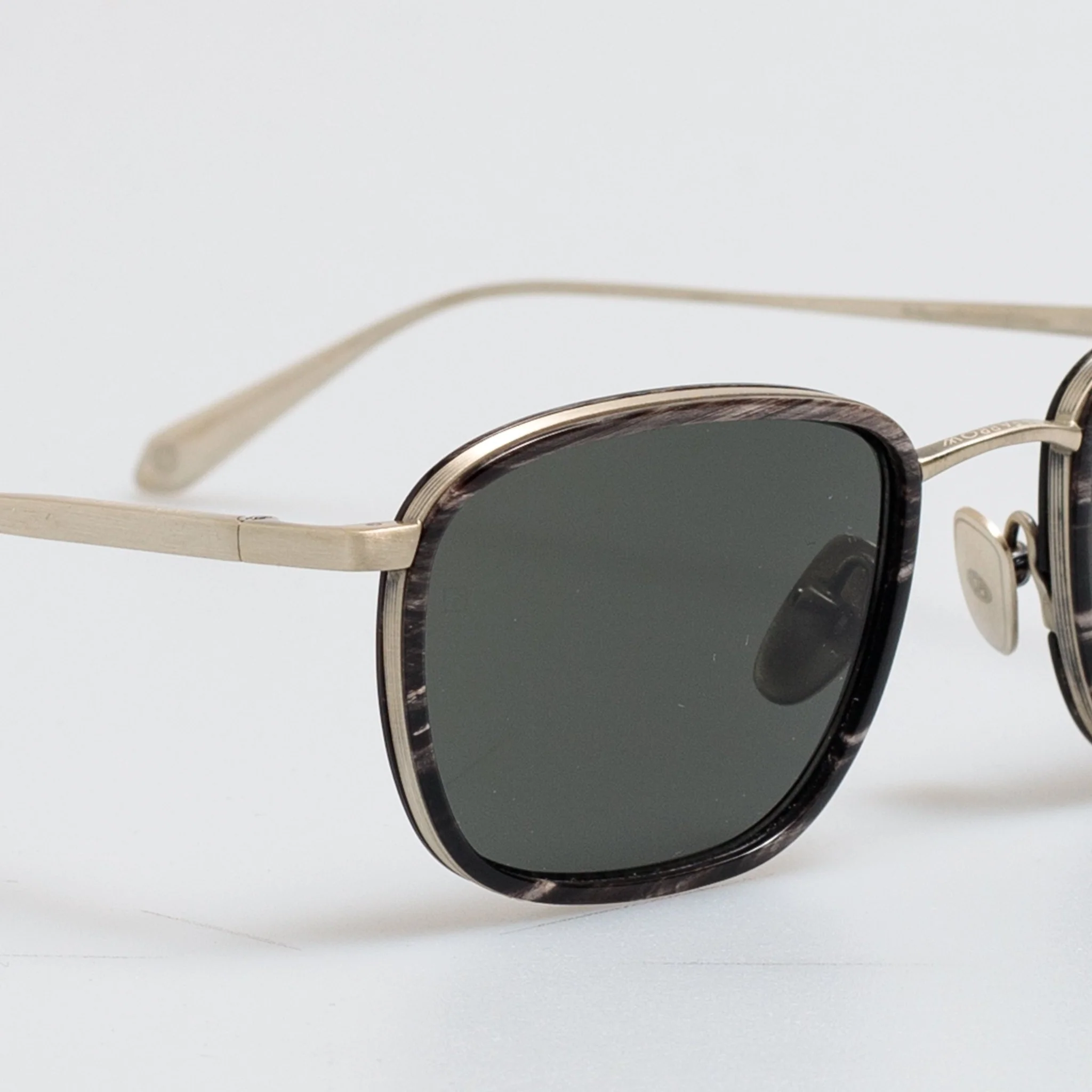 Newton Sunglasses in Buffalo Horn and 925 Sterling Silver - Image 3