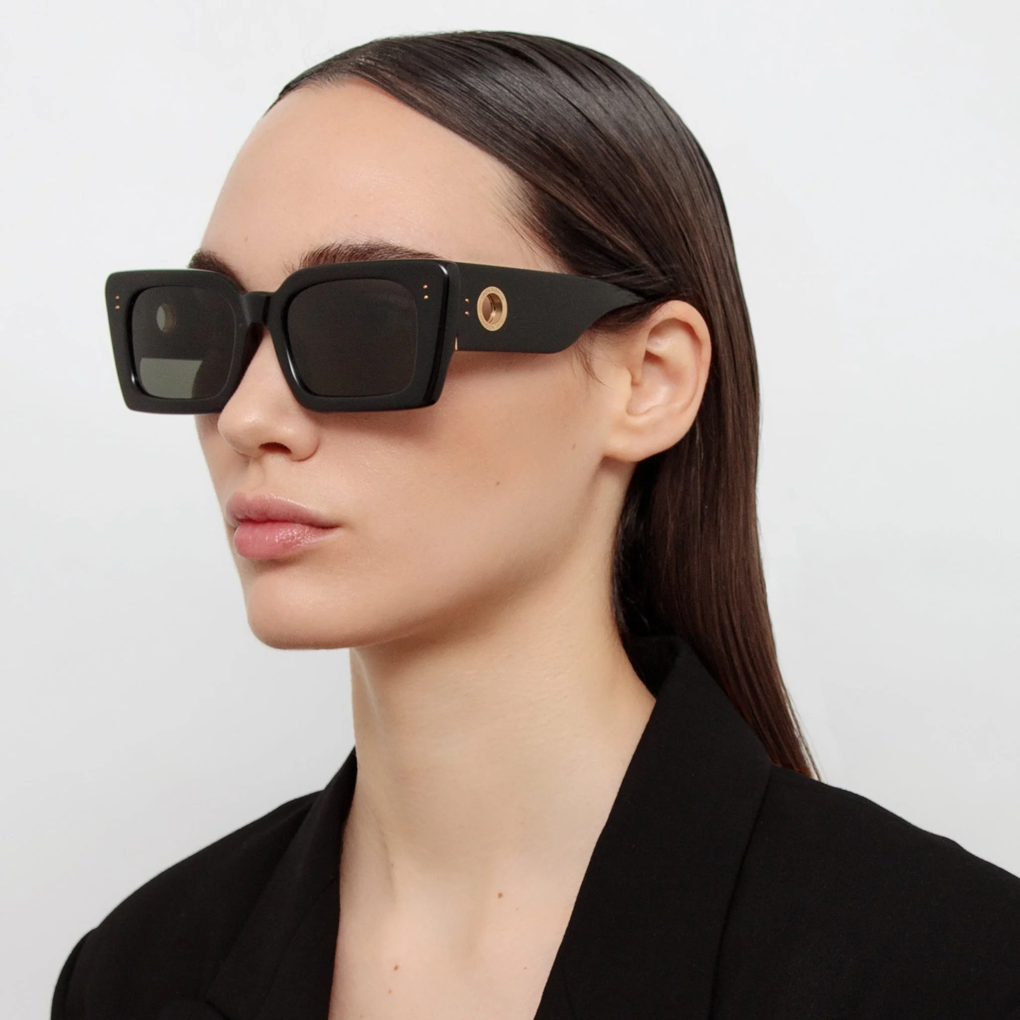 Nieve Sunglasses in Black - Image 3