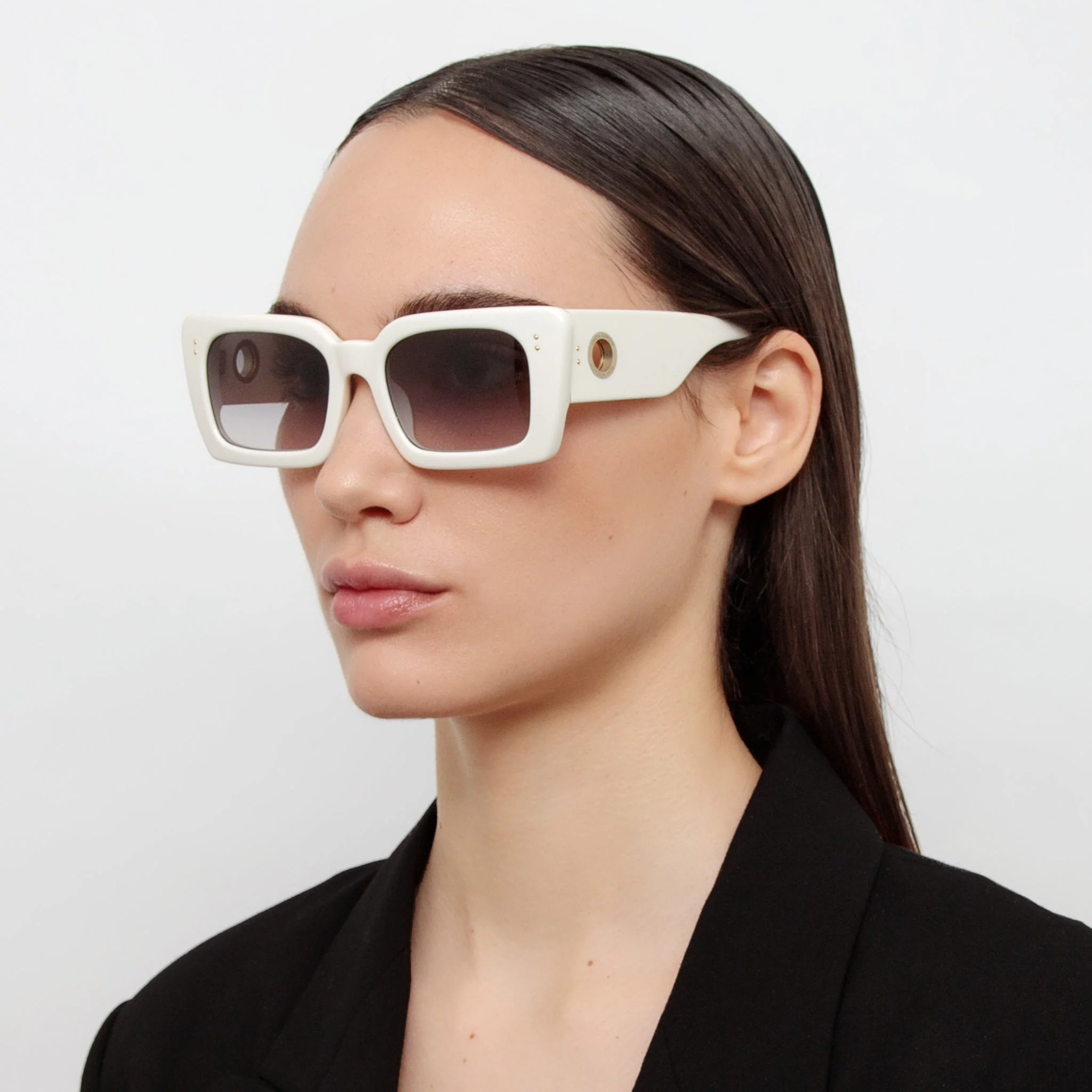 Nieve Sunglasses in White - Image 3